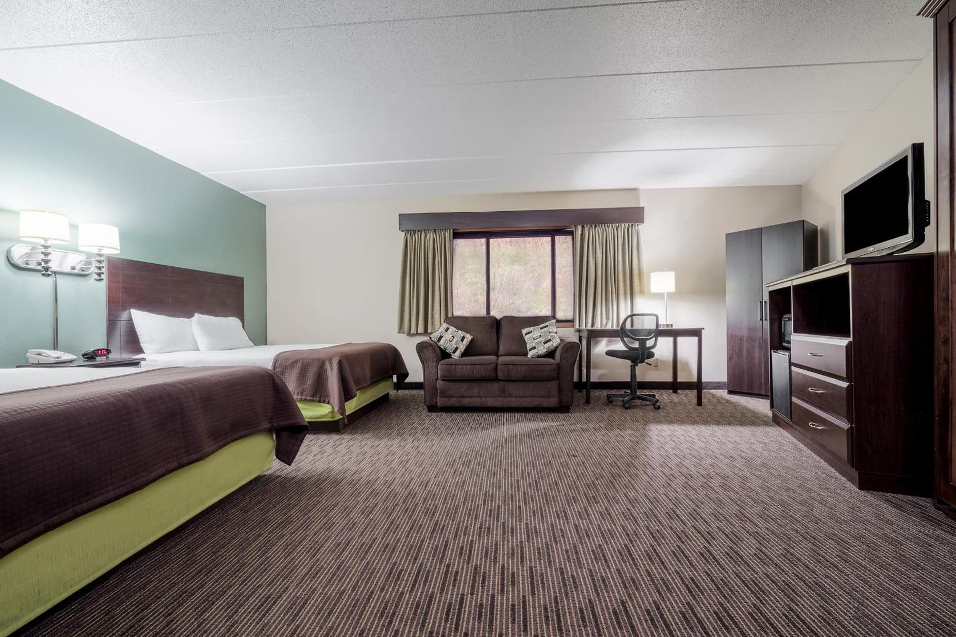 AmericInn by Wyndham West Salem gallery photo in West Salem, WI — image 18