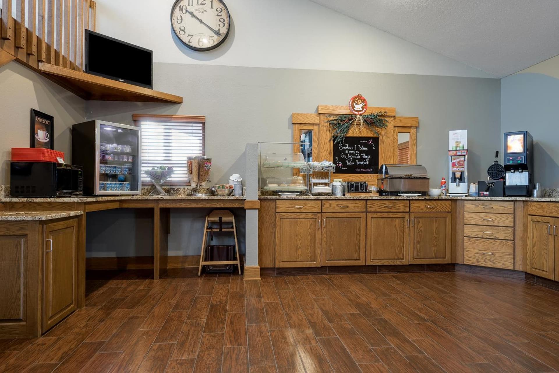 AmericInn by Wyndham West Salem gallery photo in West Salem, WI — image 33