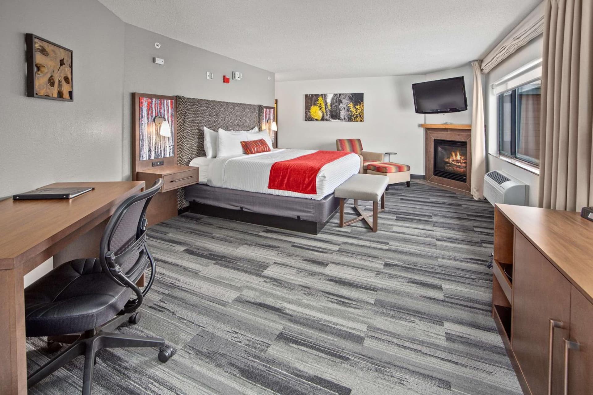 Best Western Plus McCall Lodge and Suites property views in McCall, ID — gallery photo 3