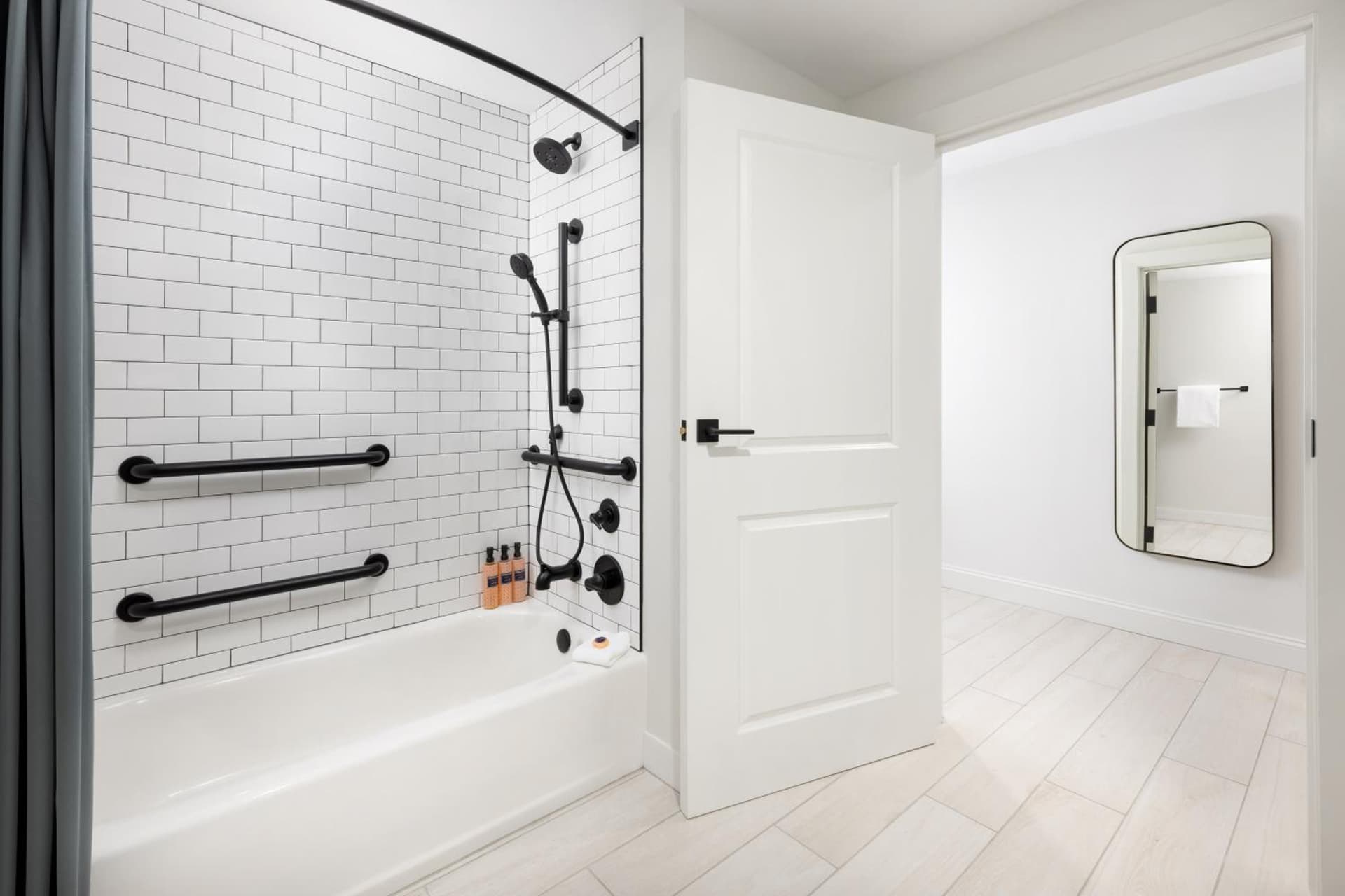 Pell Hotel JdV by Hyatt gallery photo in Middletown, RI — image 12