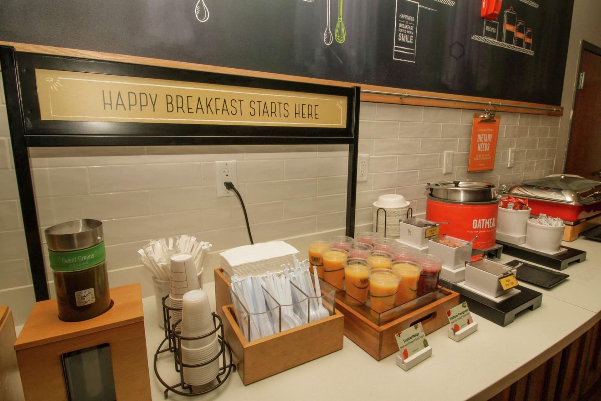 Hampton Inn Commerce/Novi gallery photo in Walled Lake, MI — image 9