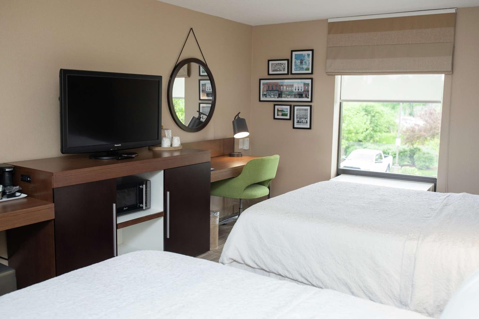 Hampton Inn Commerce/Novi gallery photo in Walled Lake, MI — image 25
