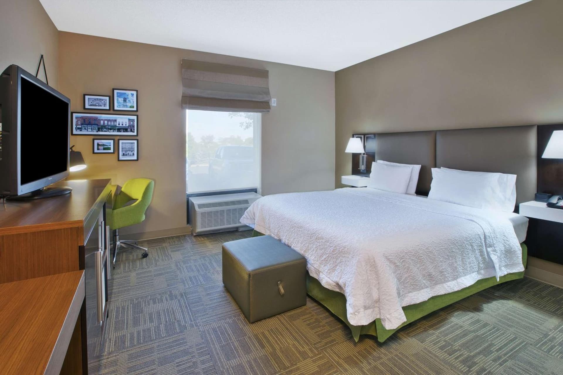 Hampton Inn Commerce/Novi gallery photo in Walled Lake, MI — image 26
