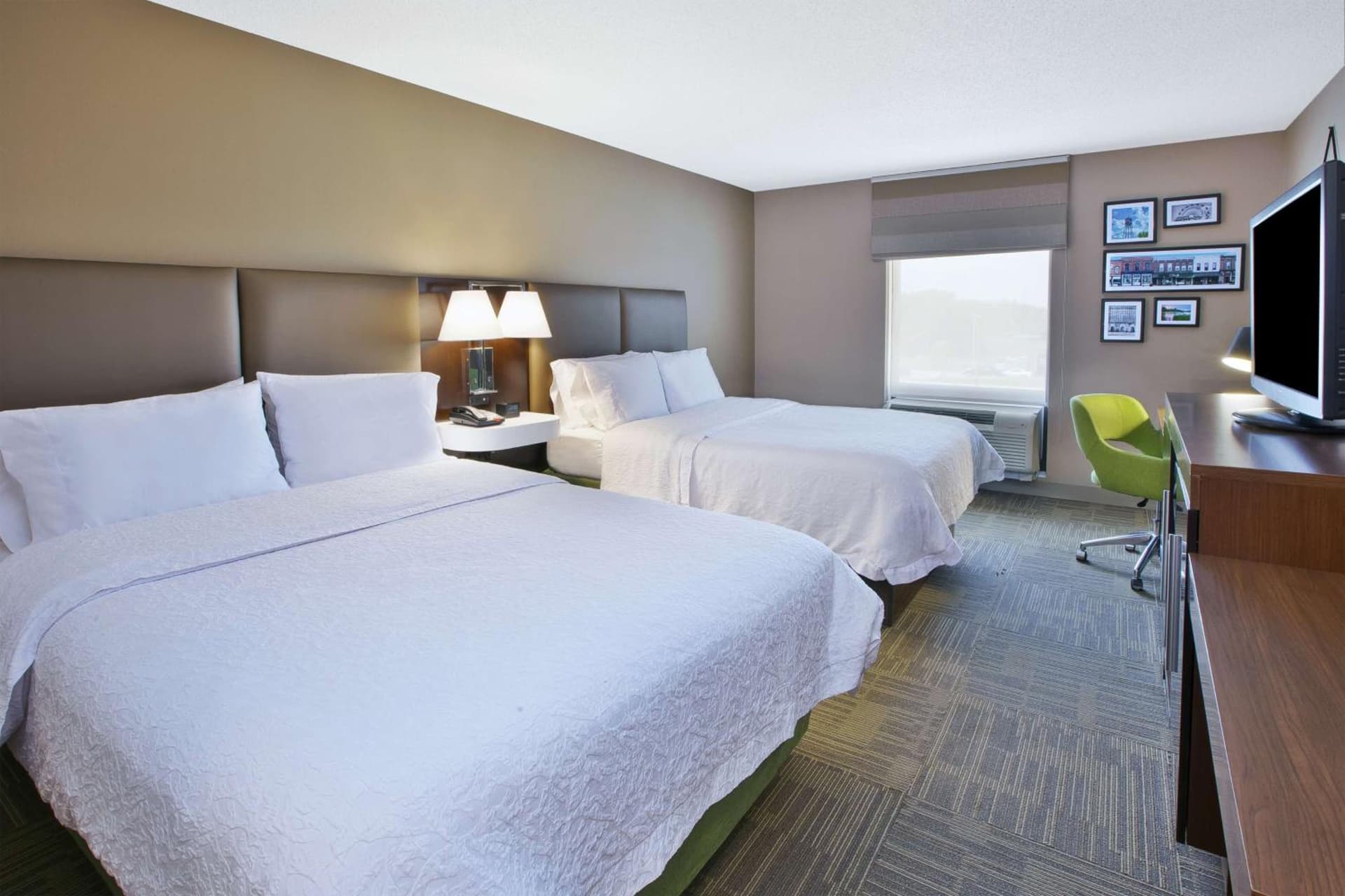 Hampton Inn Commerce/Novi gallery photo in Walled Lake, MI — image 6