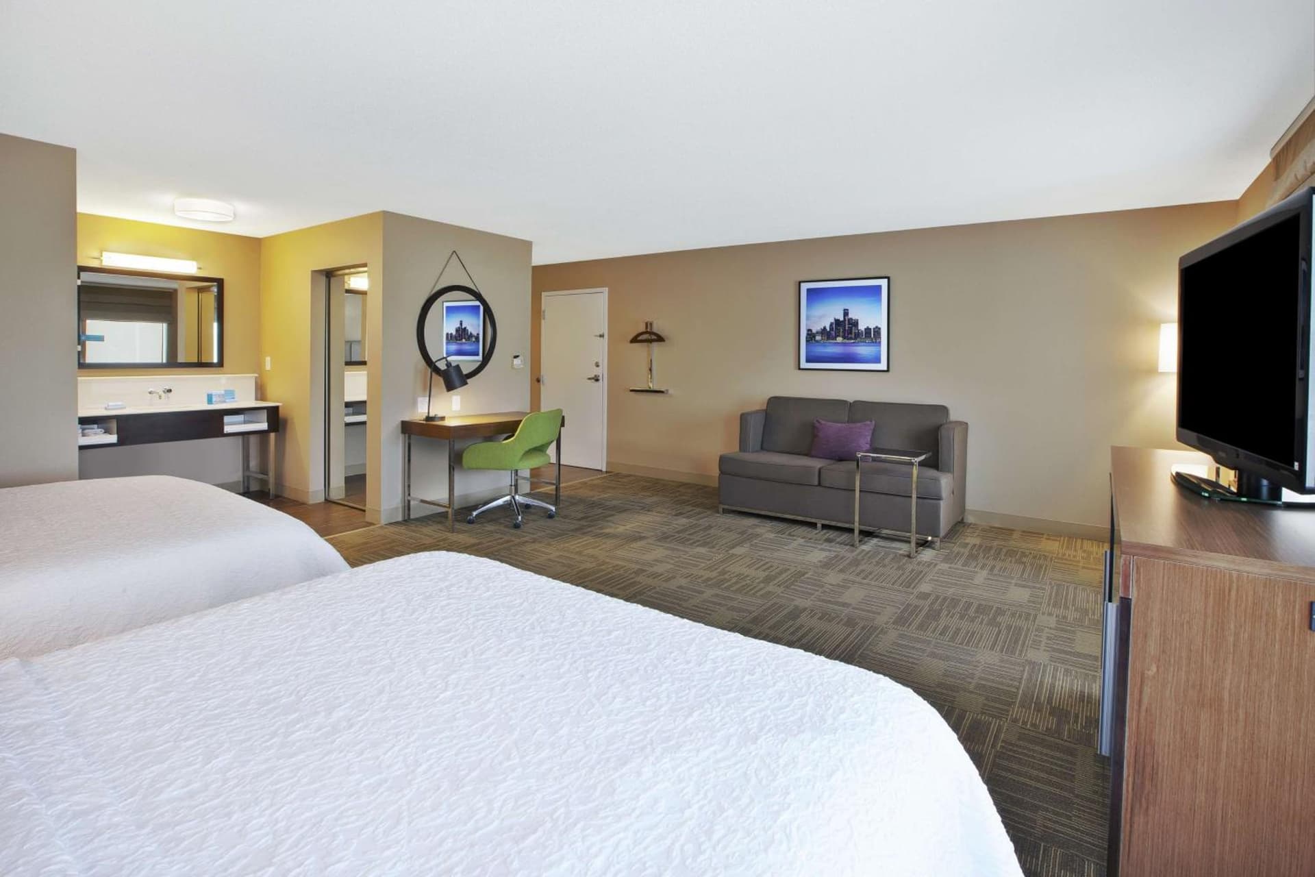 Hampton Inn Commerce/Novi gallery photo in Walled Lake, MI — image 27