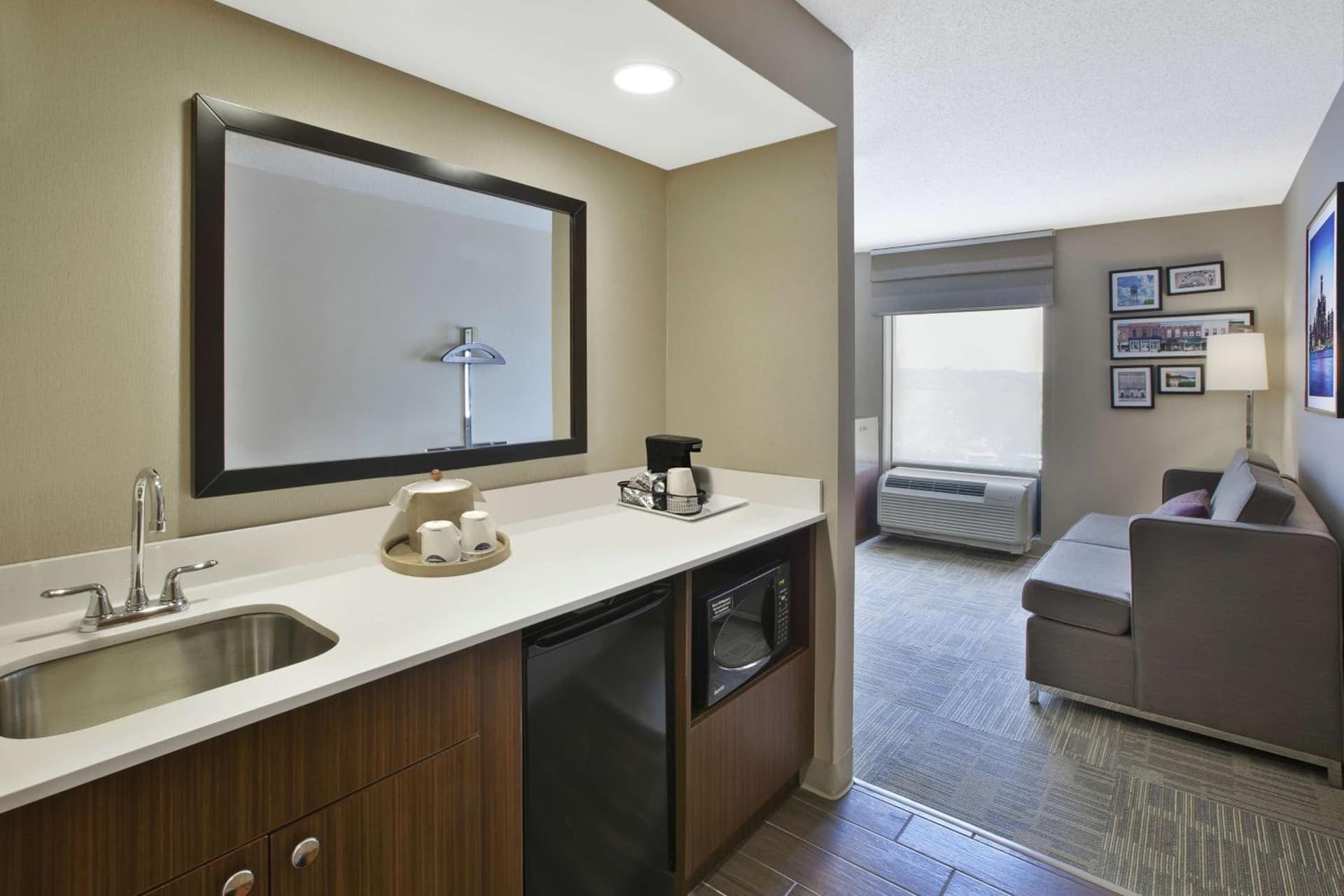 Hampton Inn Commerce/Novi gallery photo in Walled Lake, MI — image 35