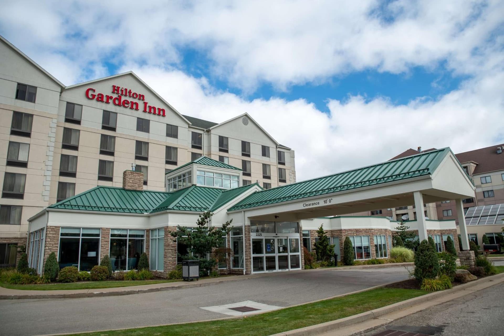 Hilton Garden Inn Erie interior in Erie, PA — gallery photo 2