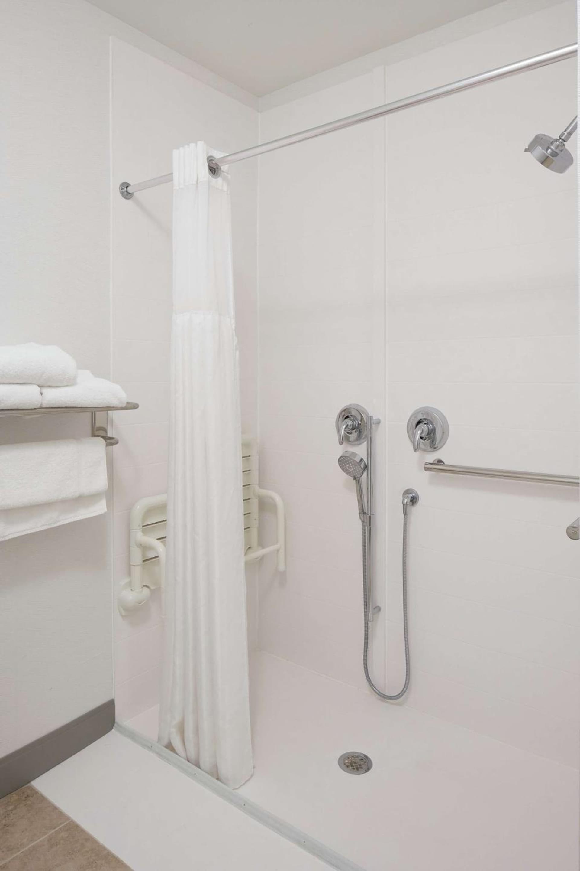 Hilton Garden Inn Evansville gallery photo in Evansville, IN — image 47