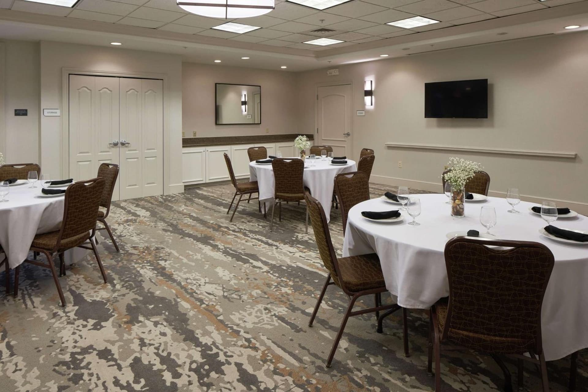 Hilton Garden Inn Evansville property views in Evansville, IN — gallery photo 3