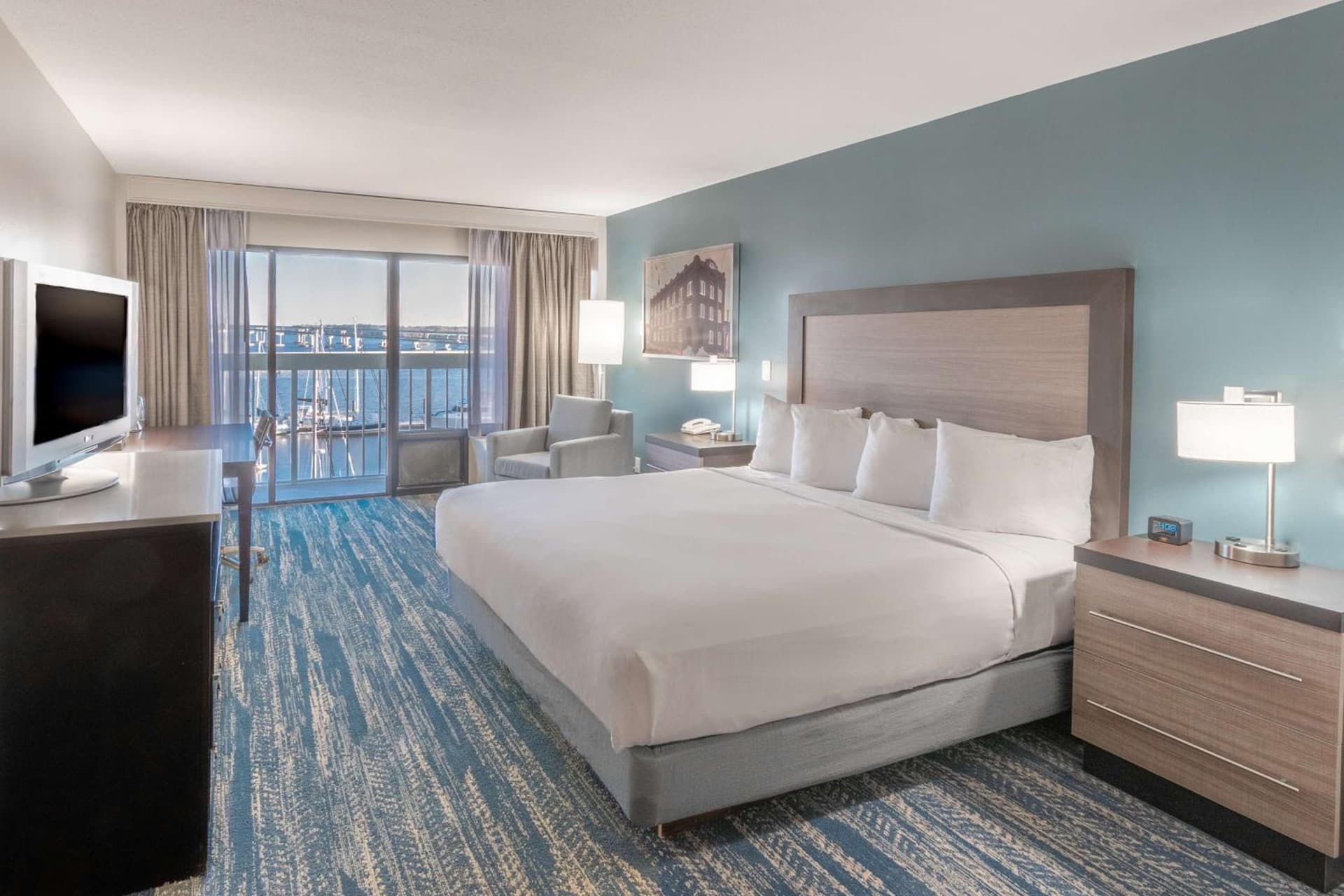 DoubleTree by Hilton New Bern - Riverfront gallery photo in New Bern, NC — image 22