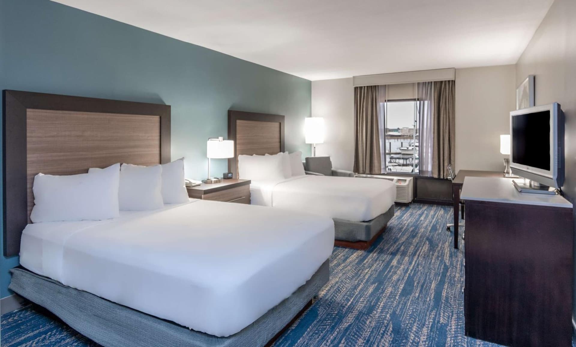DoubleTree by Hilton New Bern - Riverfront property views in New Bern, NC — gallery photo 3