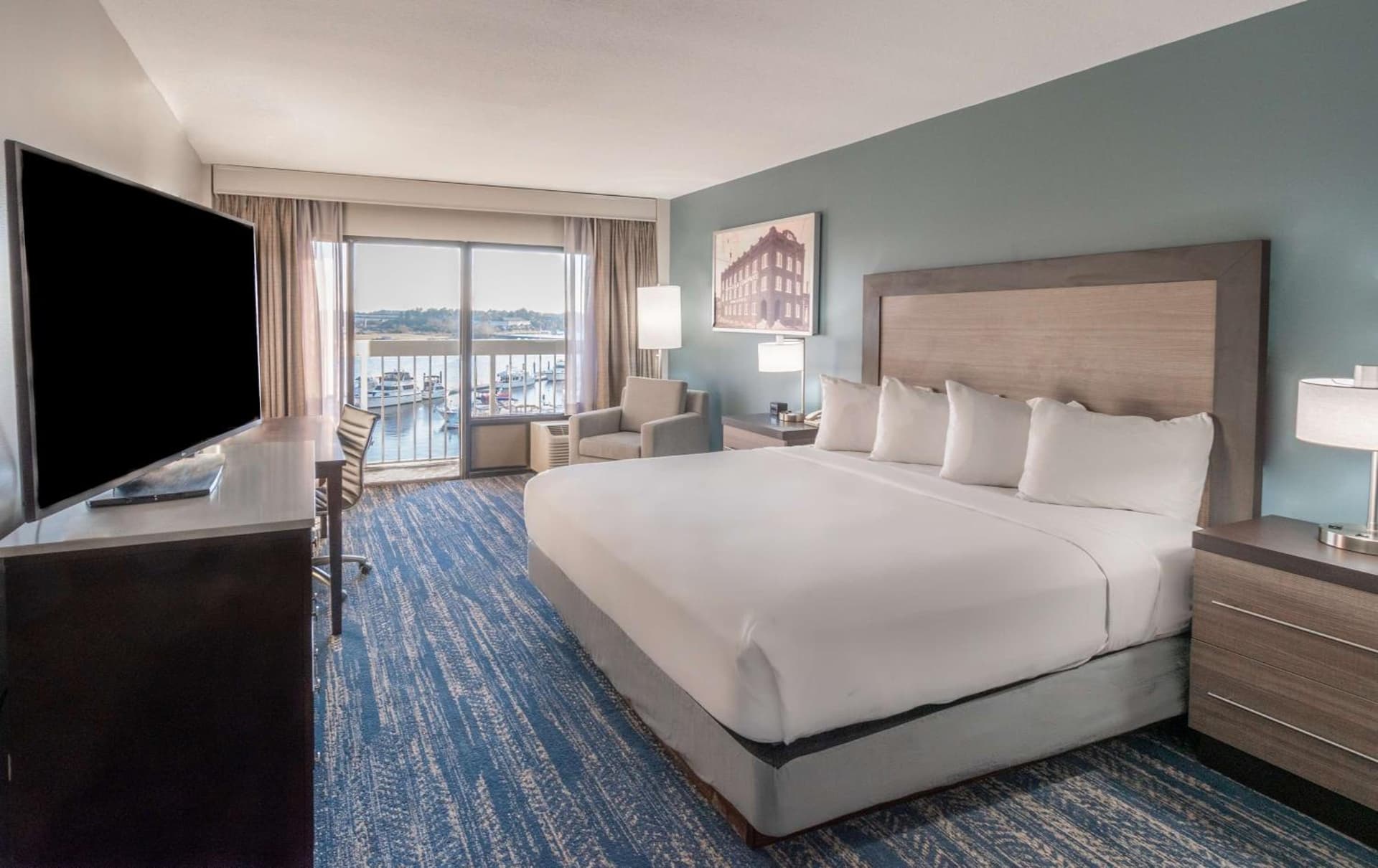 DoubleTree by Hilton New Bern - Riverfront gallery photo in New Bern, NC — image 24