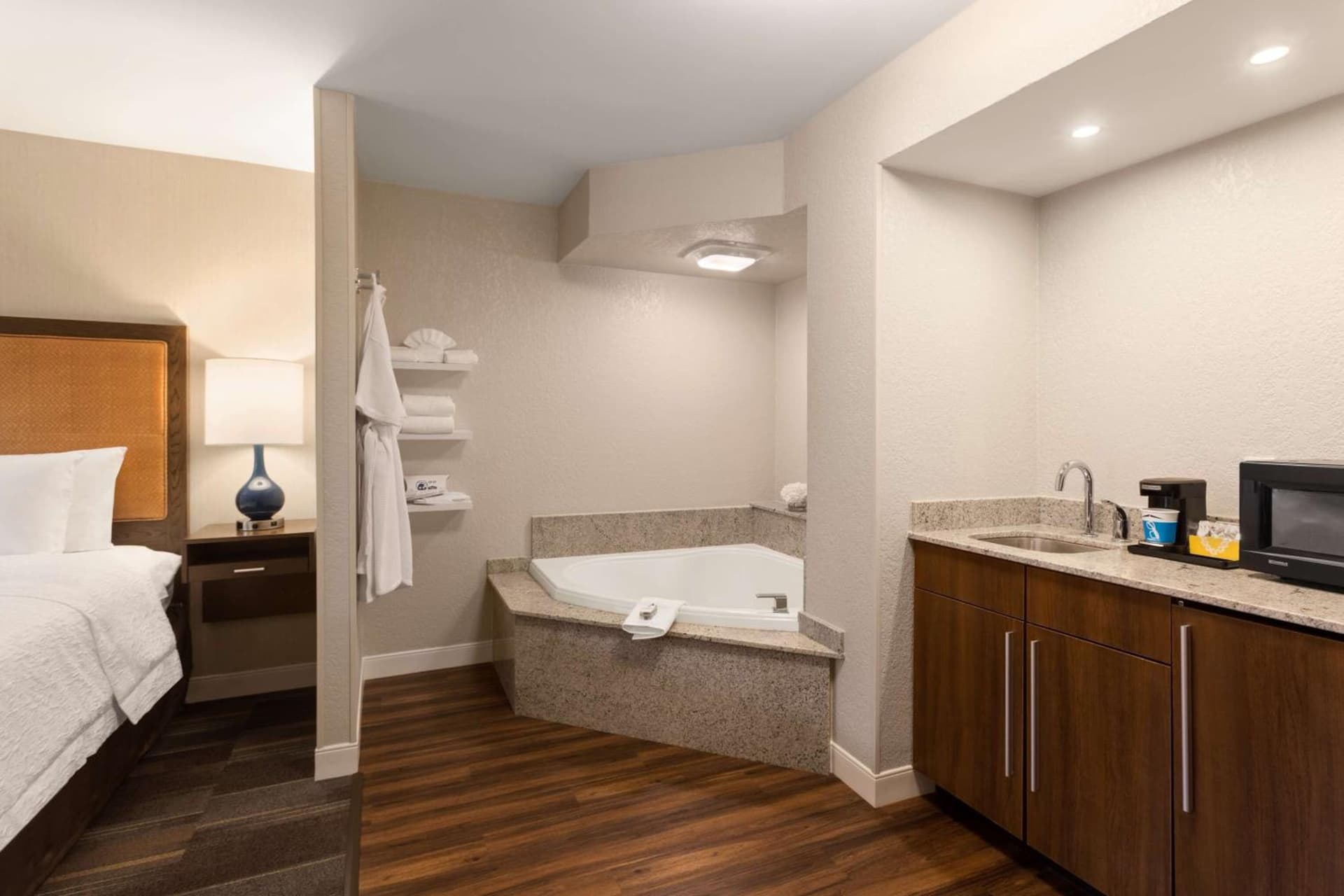 Hampton Inn by Hilton Fort Smith gallery photo in Fort Smith, AR — image 19