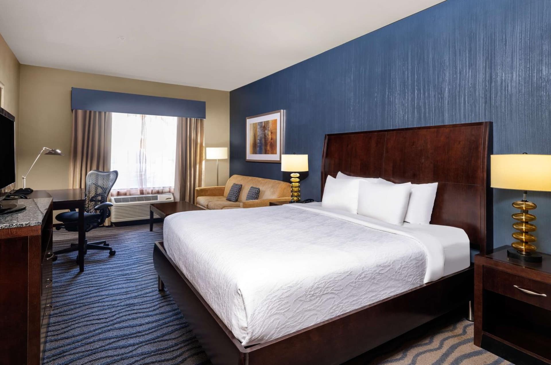 Hilton Garden Inn Ft Worth Alliance Airport interior in Roanoke, TX — gallery photo 2