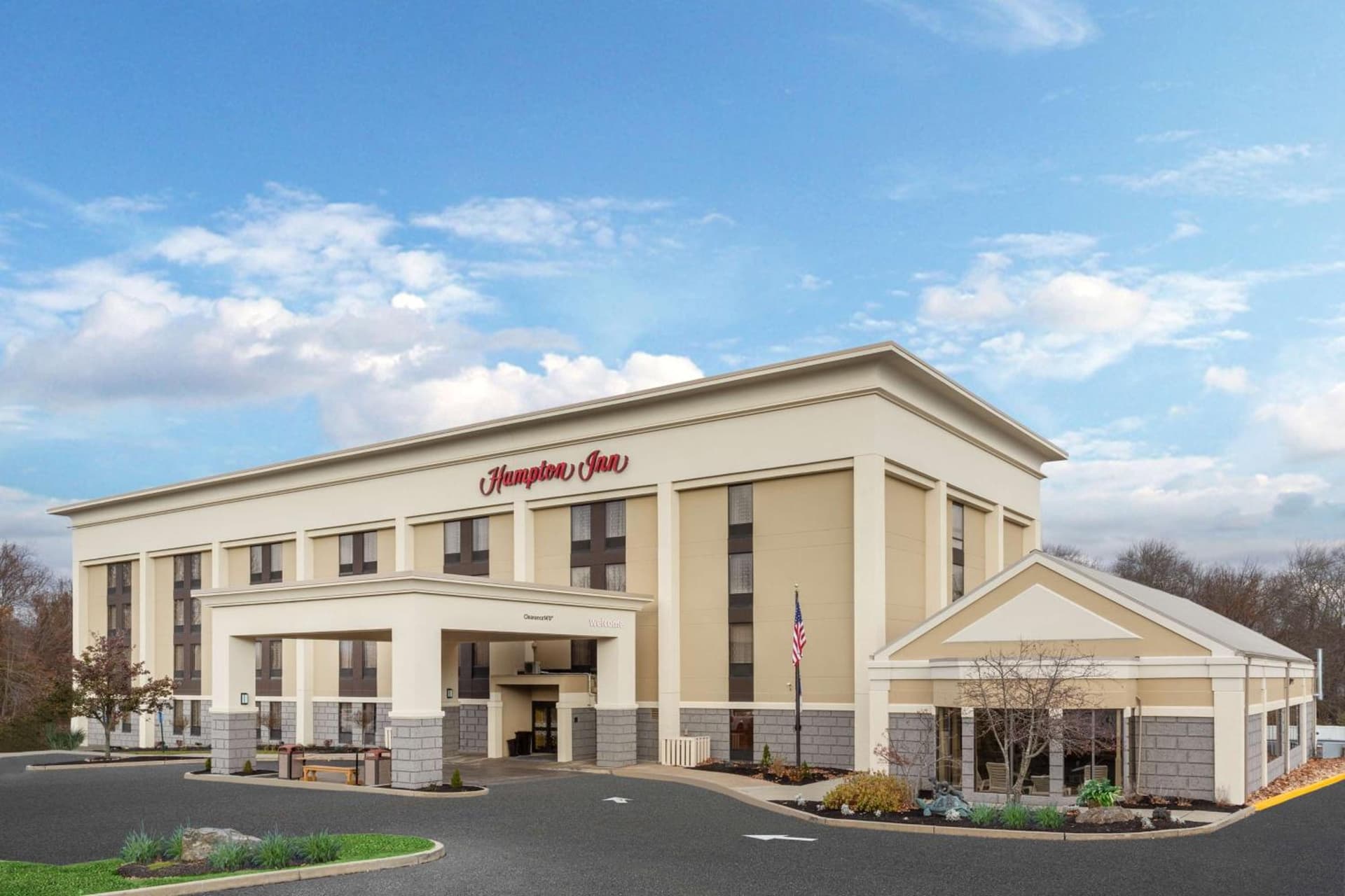 Hampton Inn Groton/Mystic featured exterior or lobby in Groton, CT — similar hotel
