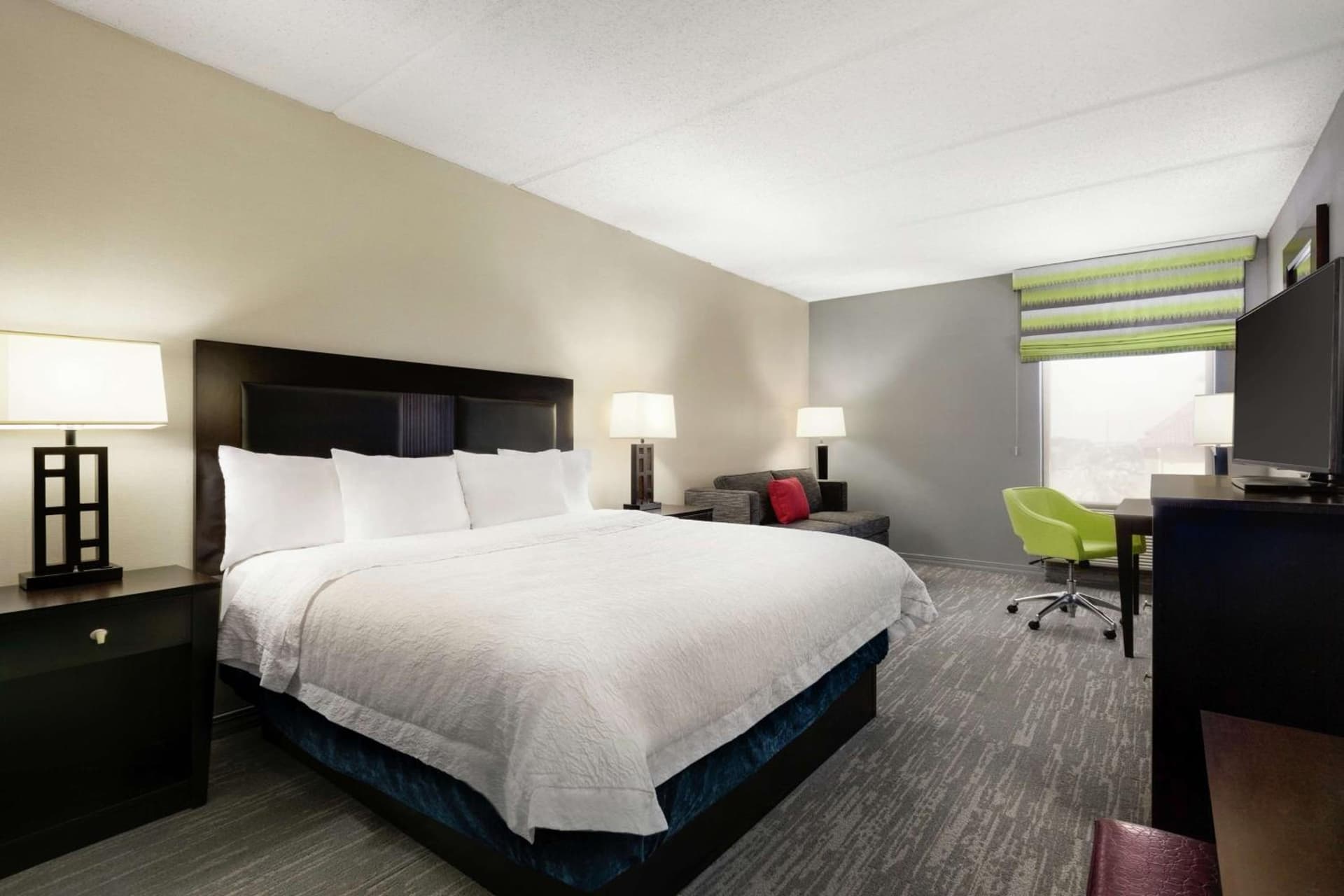 Hampton Inn and Suites Houston Clear Lake NASA interior in Webster, TX — gallery photo 2