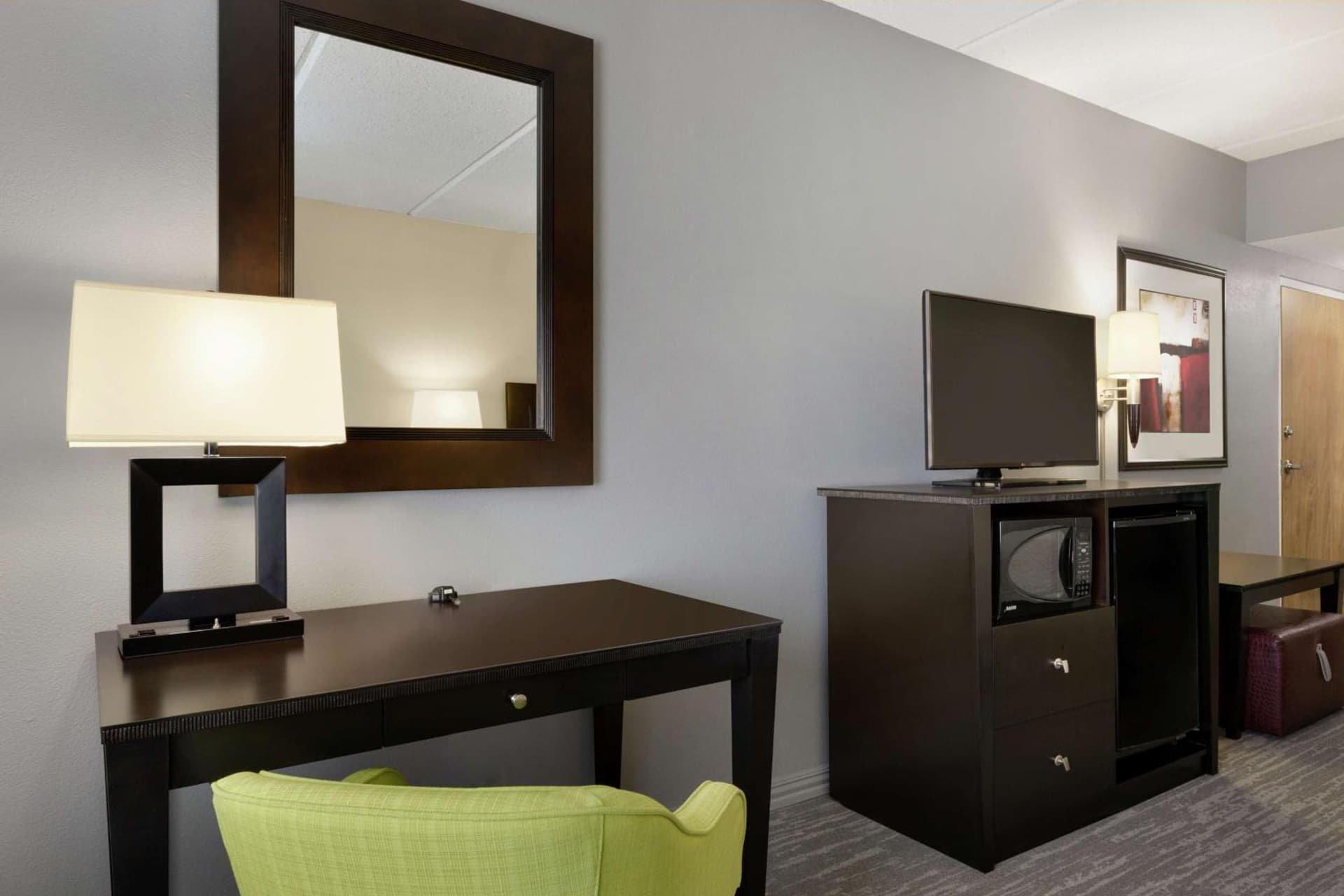 Hampton Inn and Suites Houston Clear Lake NASA gallery photo in Webster, TX — image 35