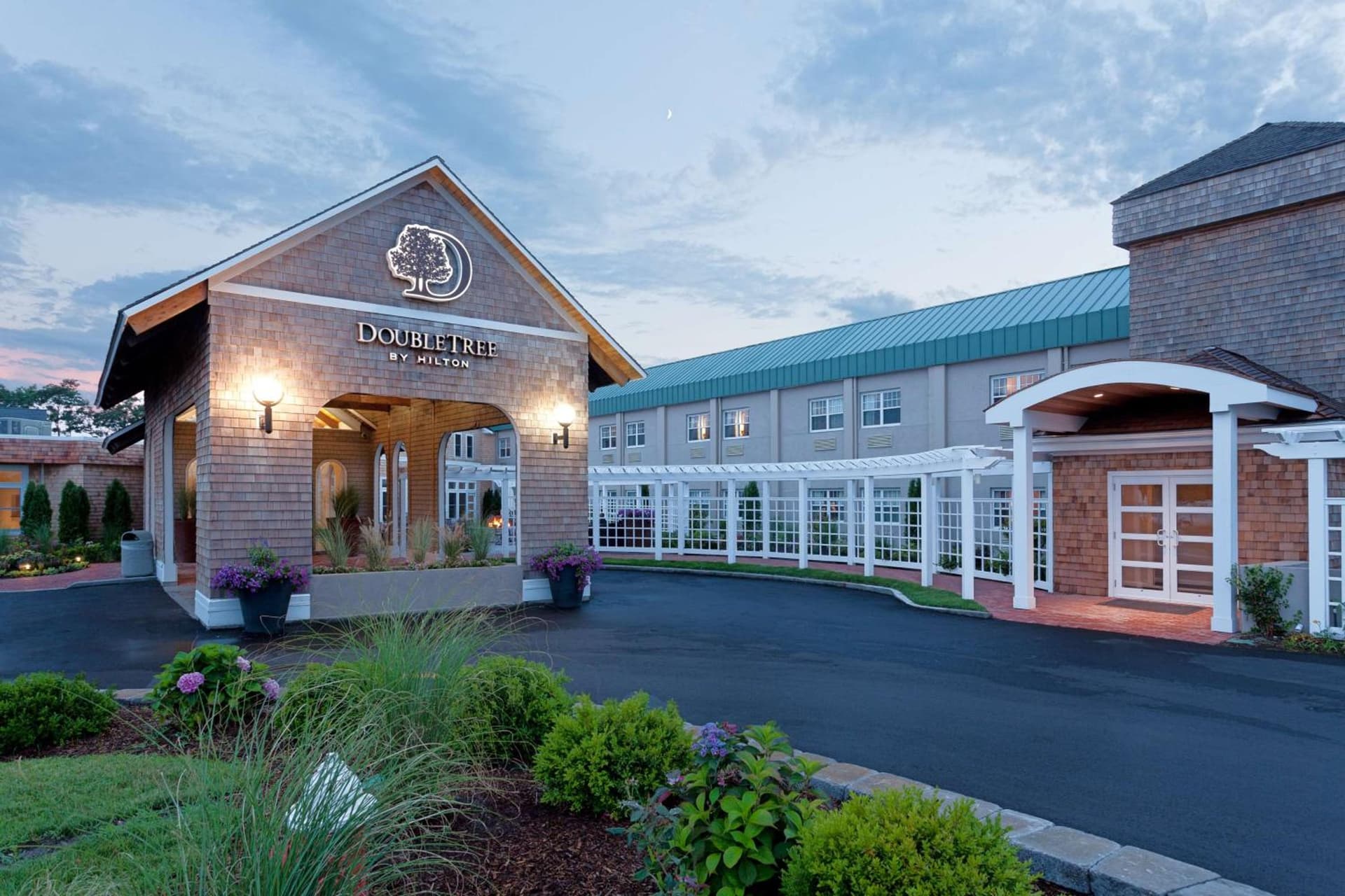 DoubleTree by Hilton Cape Cod - Hyannis property views in Hyannis — gallery photo 3