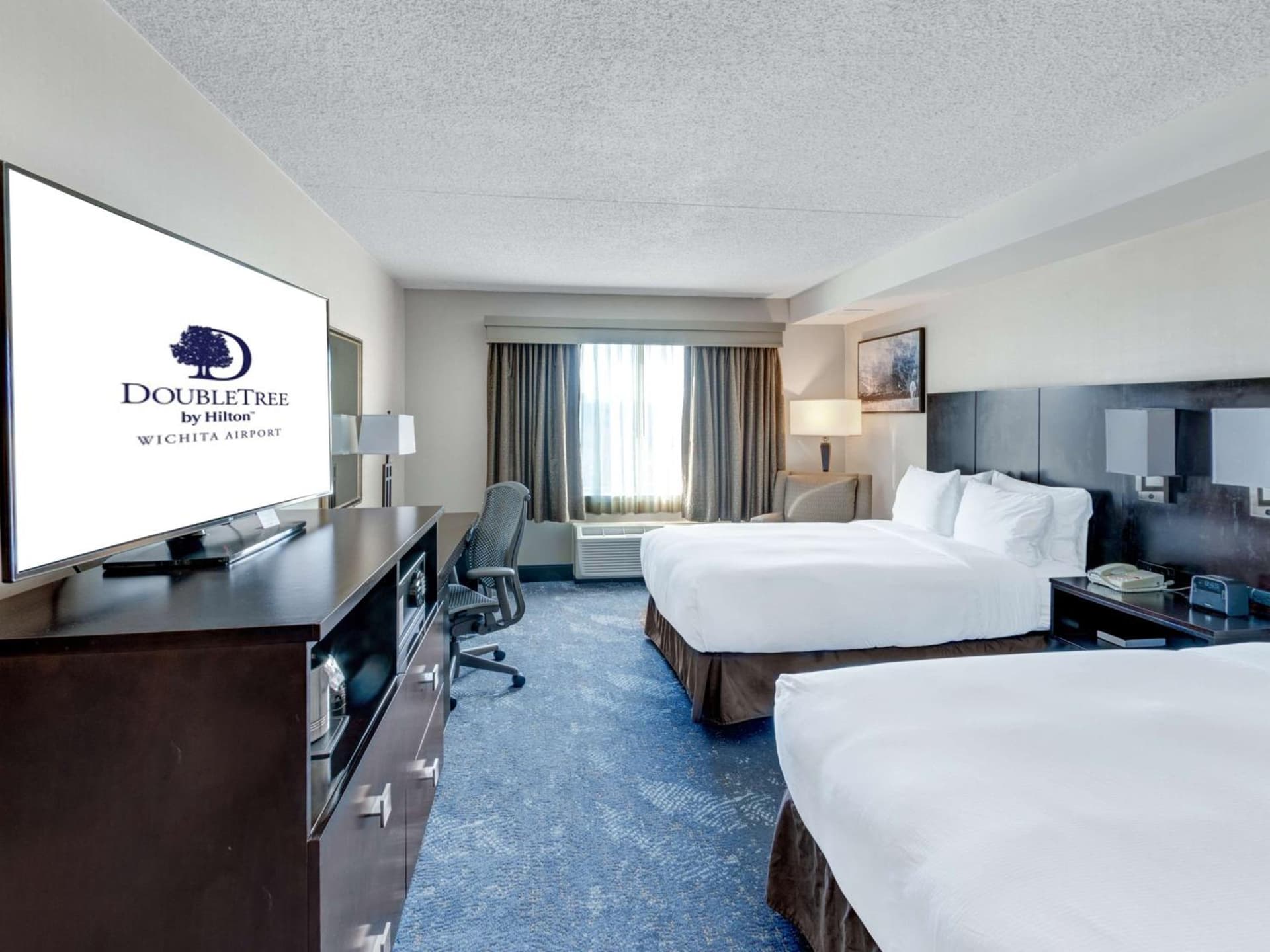DoubleTree by Hilton Wichita Airport gallery photo in Wichita, KS — image 28