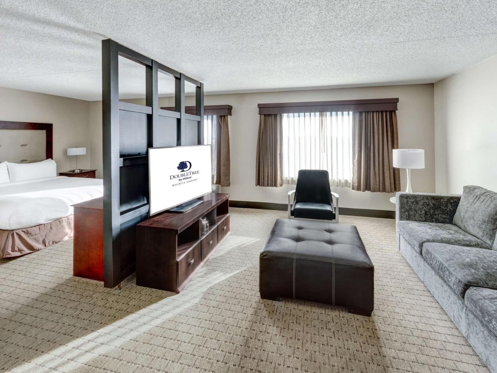DoubleTree by Hilton Wichita Airport gallery photo in Wichita, KS — image 26