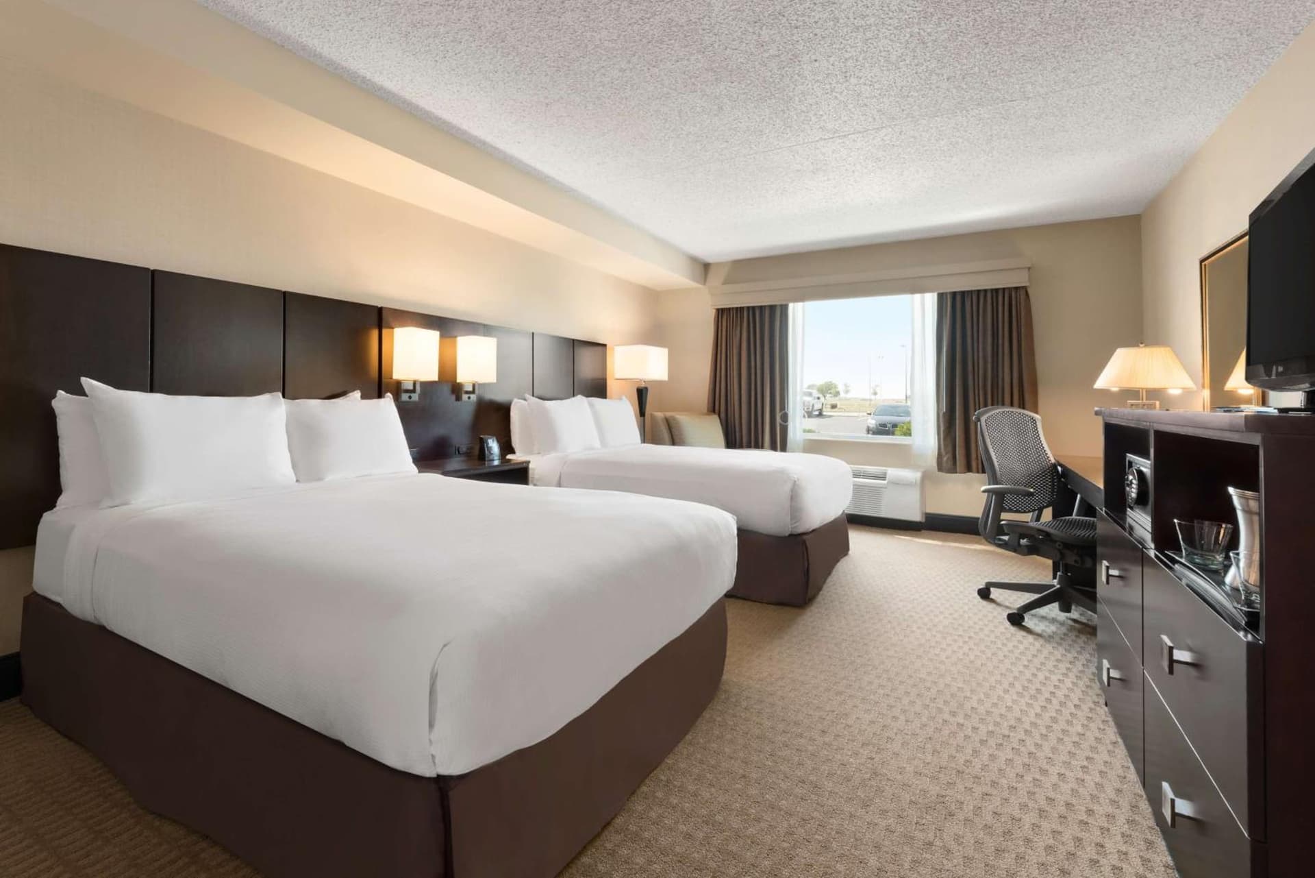 DoubleTree by Hilton Wichita Airport gallery photo in Wichita, KS — image 32