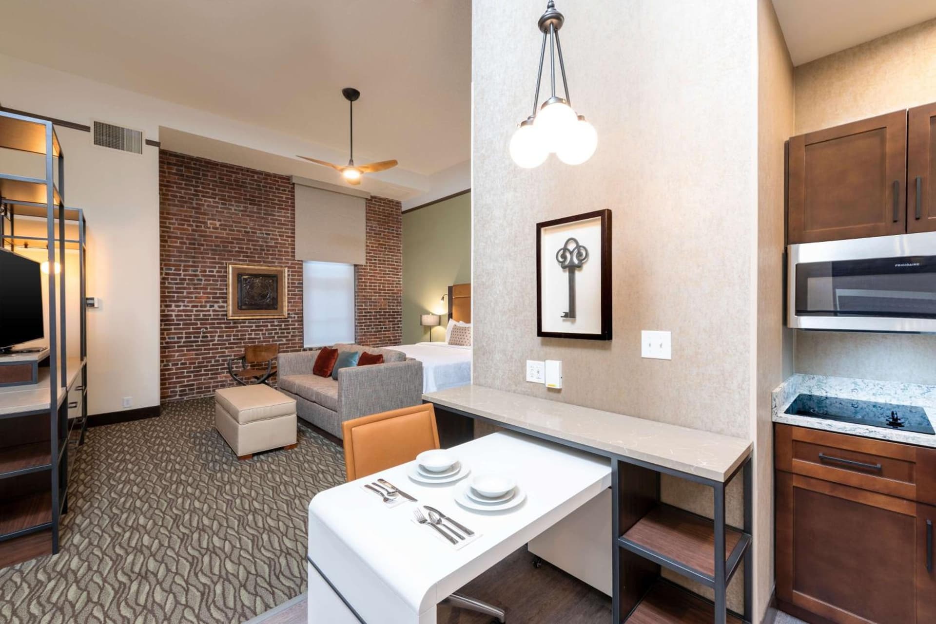 Homewood Suites by Hilton Indianapolis Downtown gallery photo in Indianapolis, IN — image 32