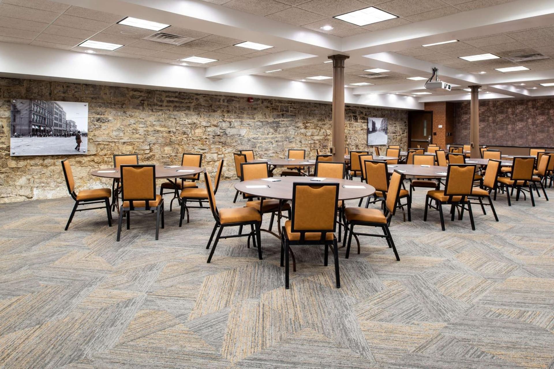 Homewood Suites by Hilton Indianapolis Downtown gallery photo in Indianapolis, IN — image 17
