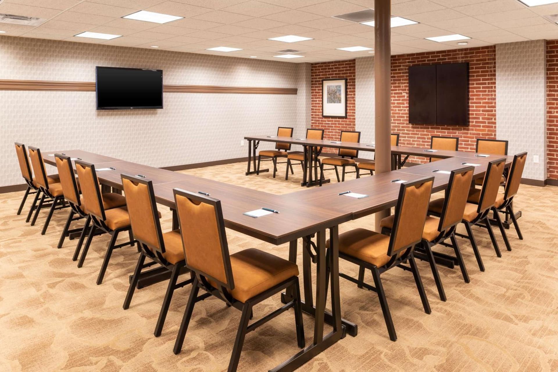 Homewood Suites by Hilton Indianapolis Downtown gallery photo in Indianapolis, IN — image 26