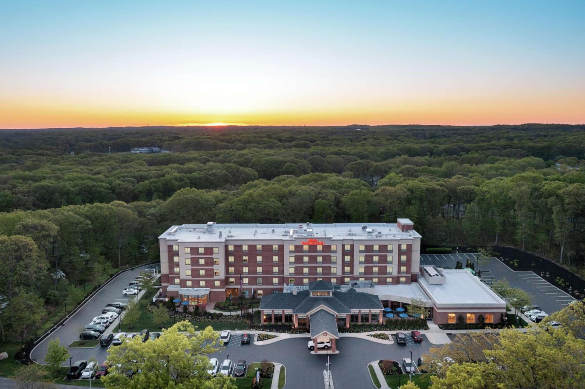 Hilton Garden Inn Stony Brook gallery photo in Stony Brook, NY — image 13