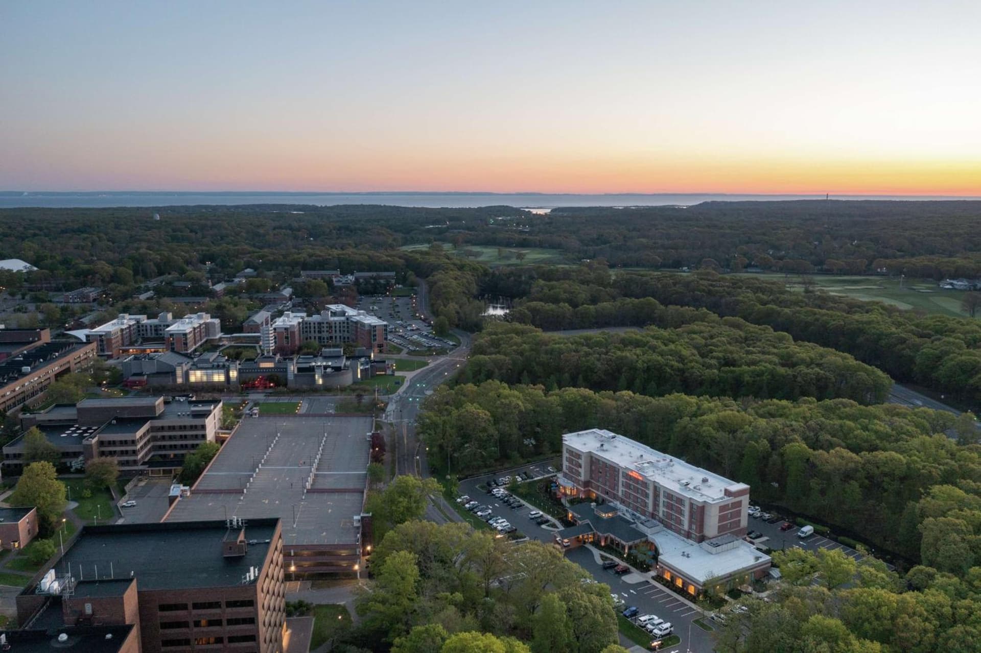 Hilton Garden Inn Stony Brook gallery photo in Stony Brook, NY — image 28