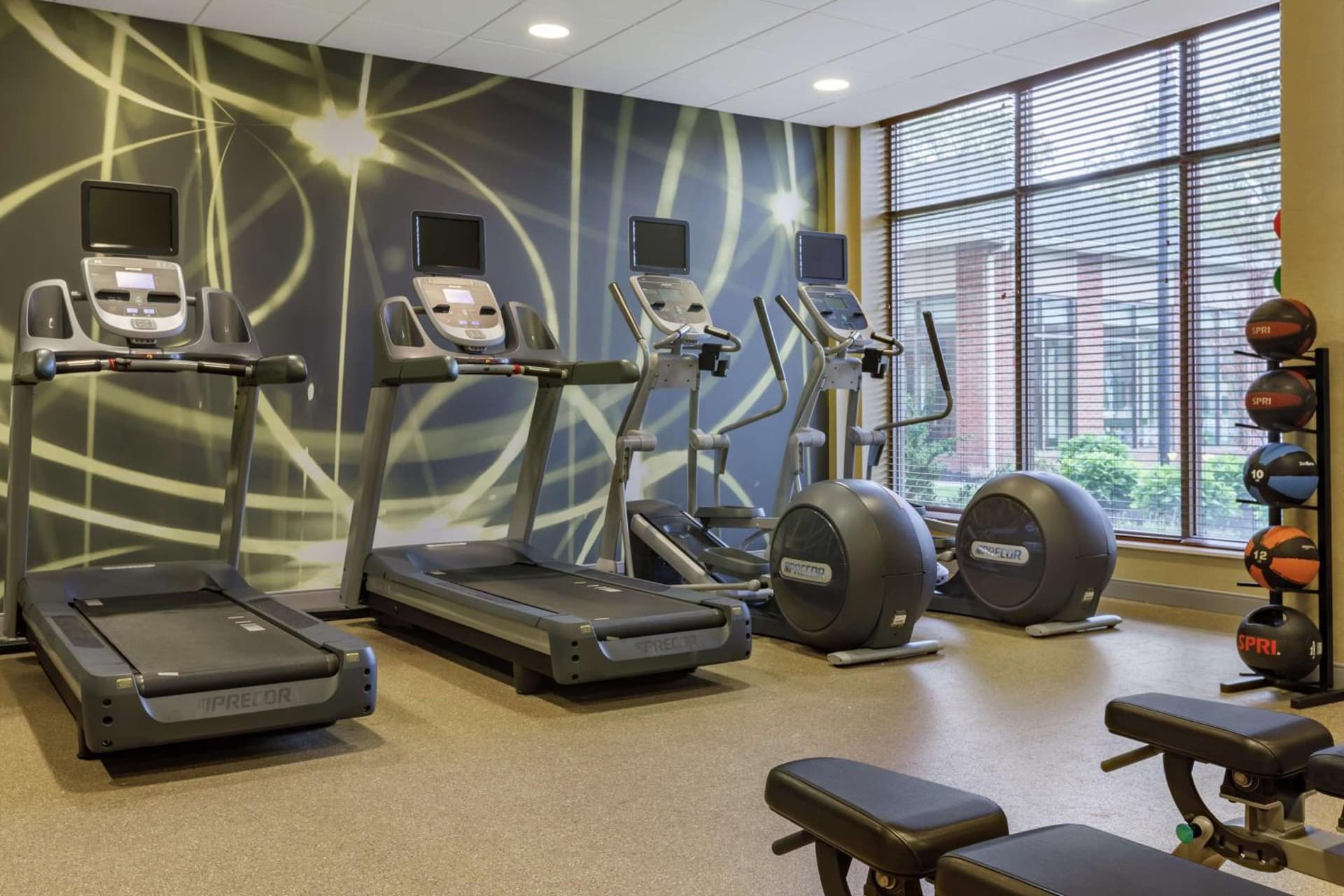 Hilton Garden Inn Stony Brook gallery photo in Stony Brook, NY — image 21