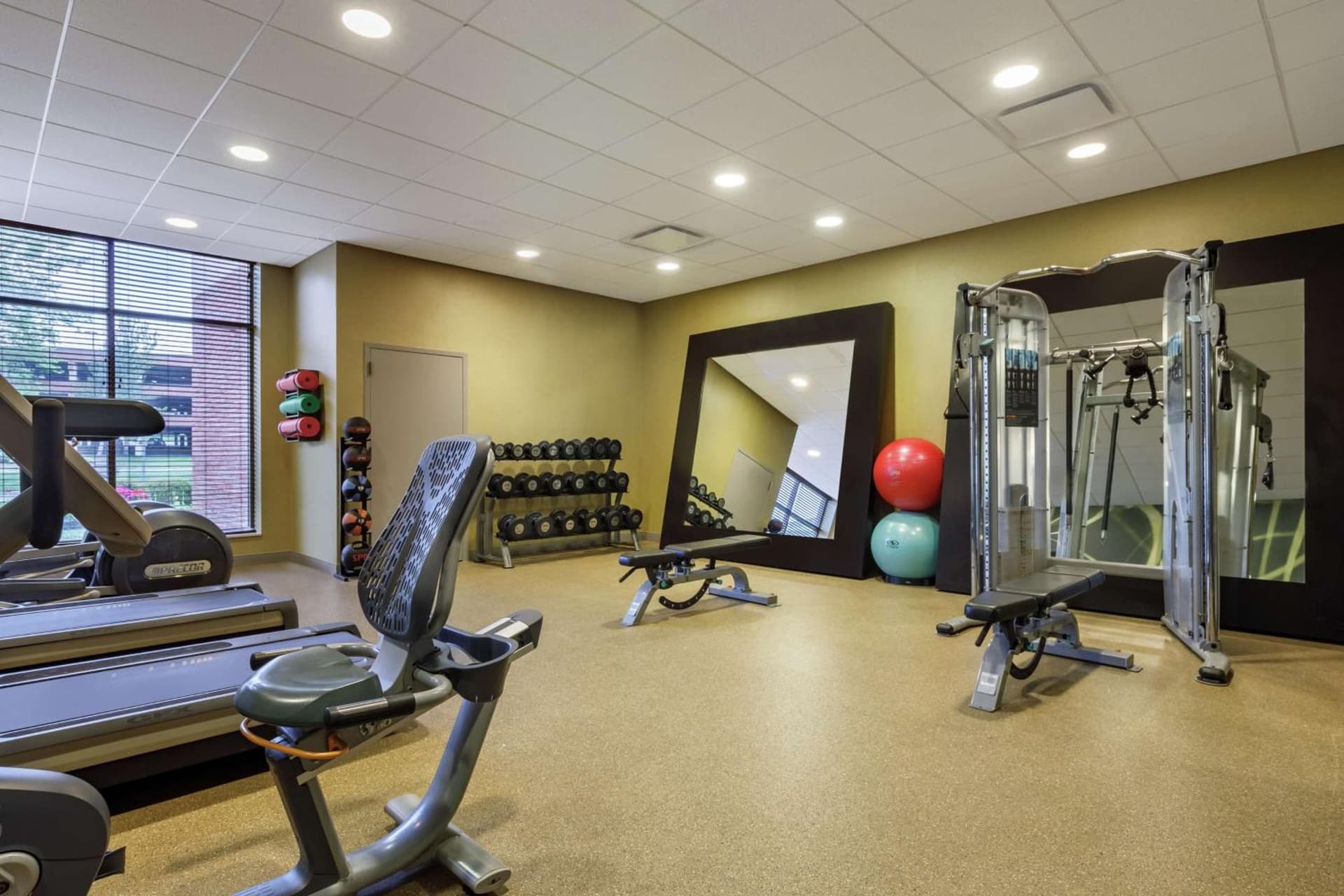 Hilton Garden Inn Stony Brook gallery photo in Stony Brook, NY — image 22