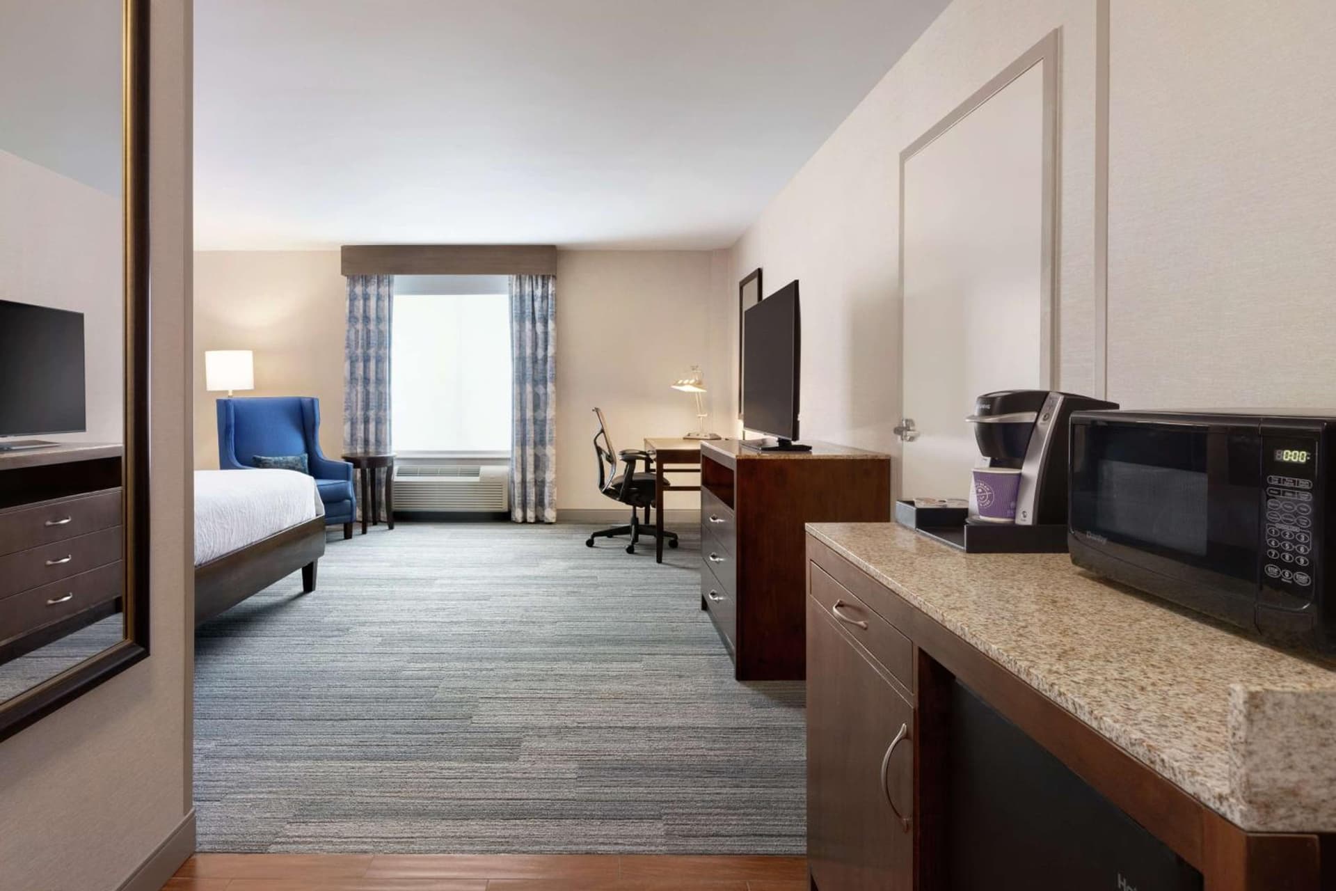 Hilton Garden Inn Stony Brook gallery photo in Stony Brook, NY — image 43