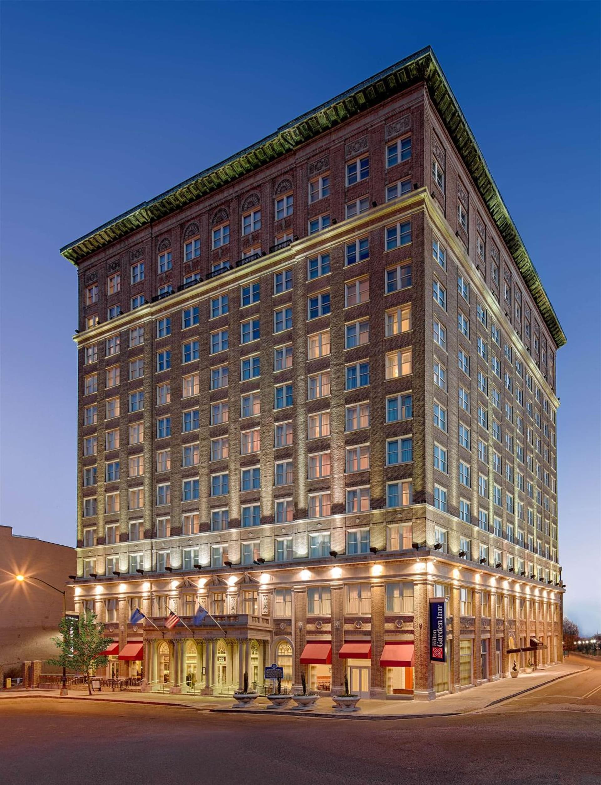 Hilton Garden Inn Jackson Downtown interior in Jackson, MS — gallery photo 2