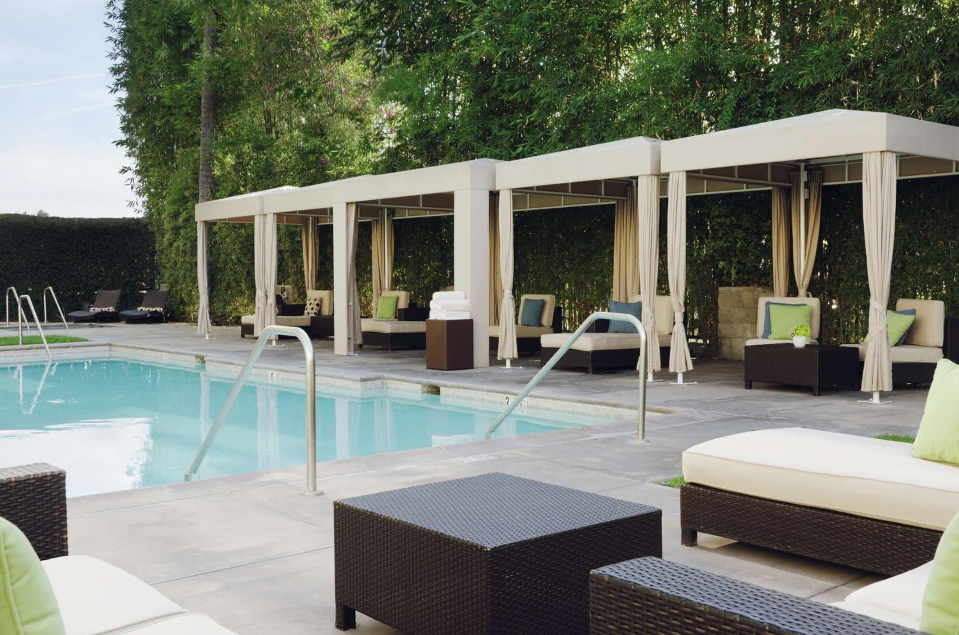 DoubleTree by Hilton Monrovia - Pasadena Area interior in Monrovia, CA — gallery photo 2