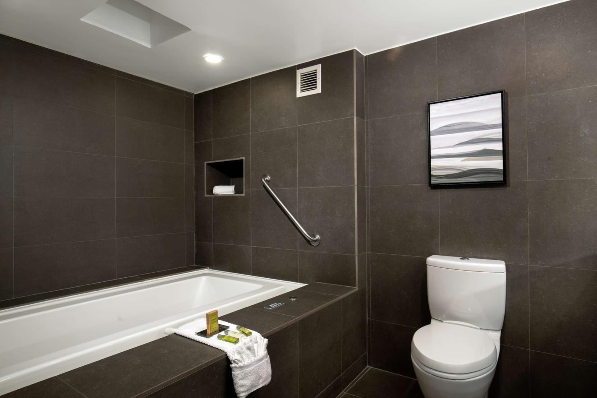 DoubleTree by Hilton Monrovia - Pasadena Area property views in Monrovia, CA — gallery photo 3