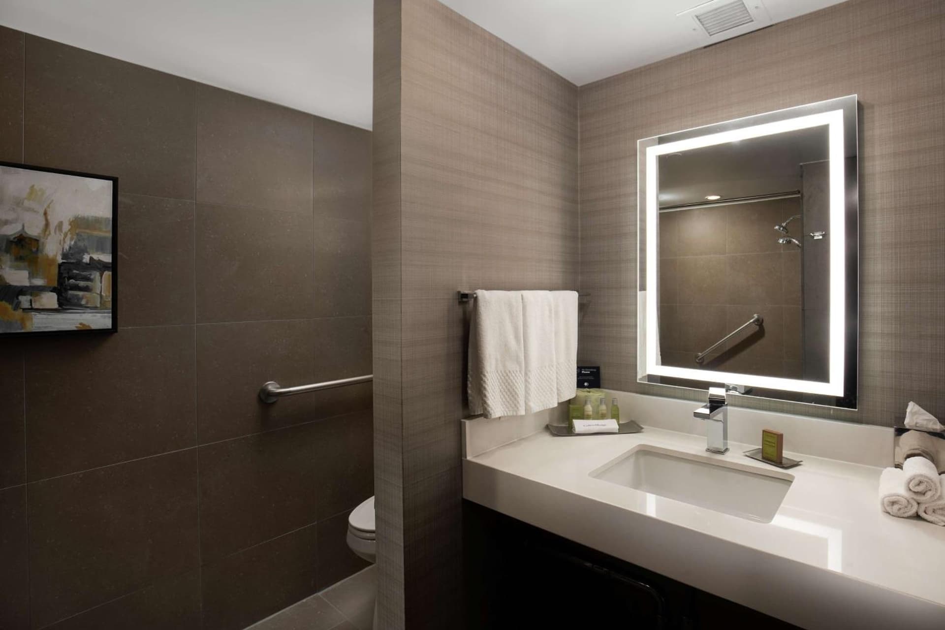 DoubleTree by Hilton Monrovia - Pasadena Area gallery photo in Monrovia, CA — image 31