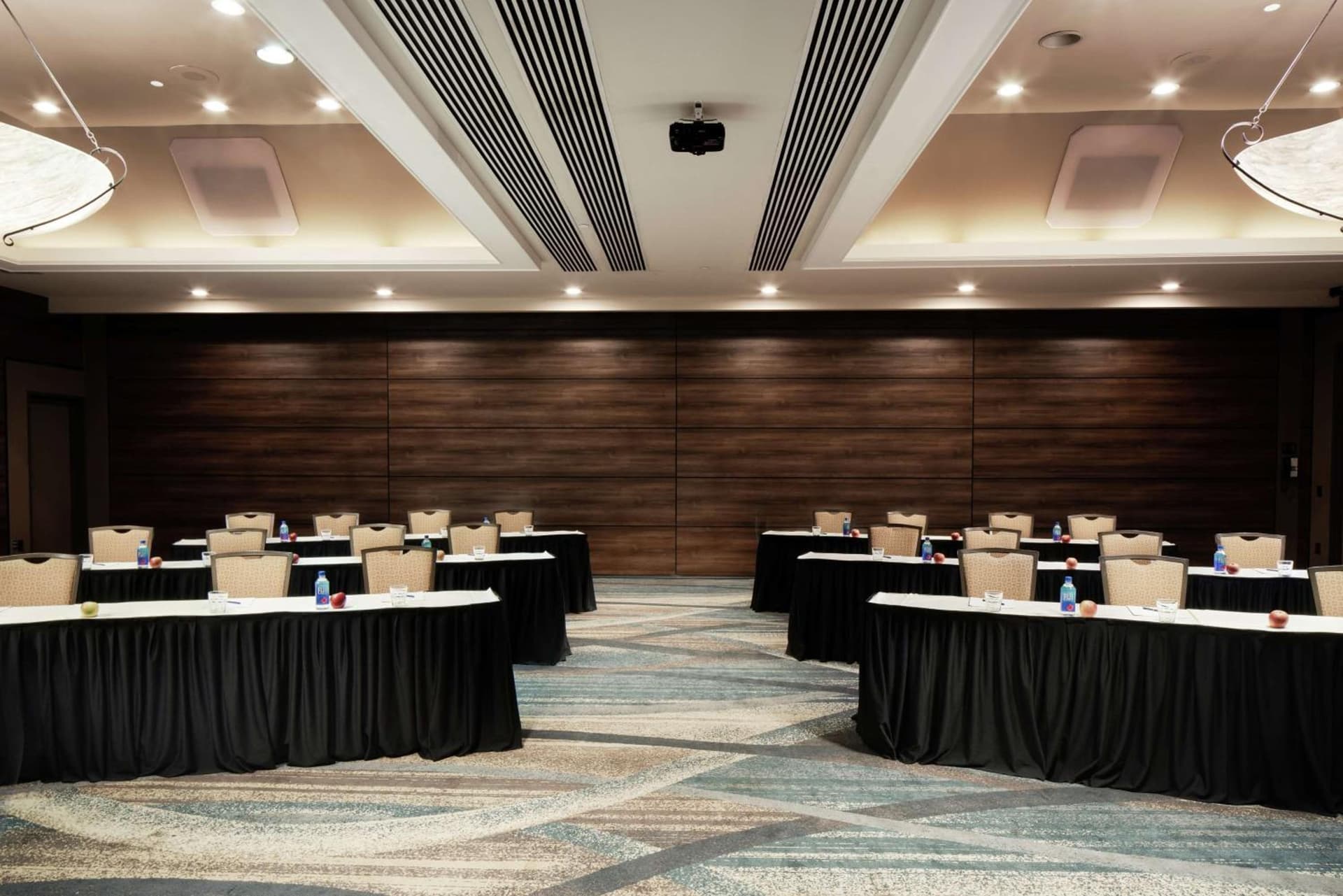 DoubleTree by Hilton Monrovia - Pasadena Area gallery photo in Monrovia, CA — image 7