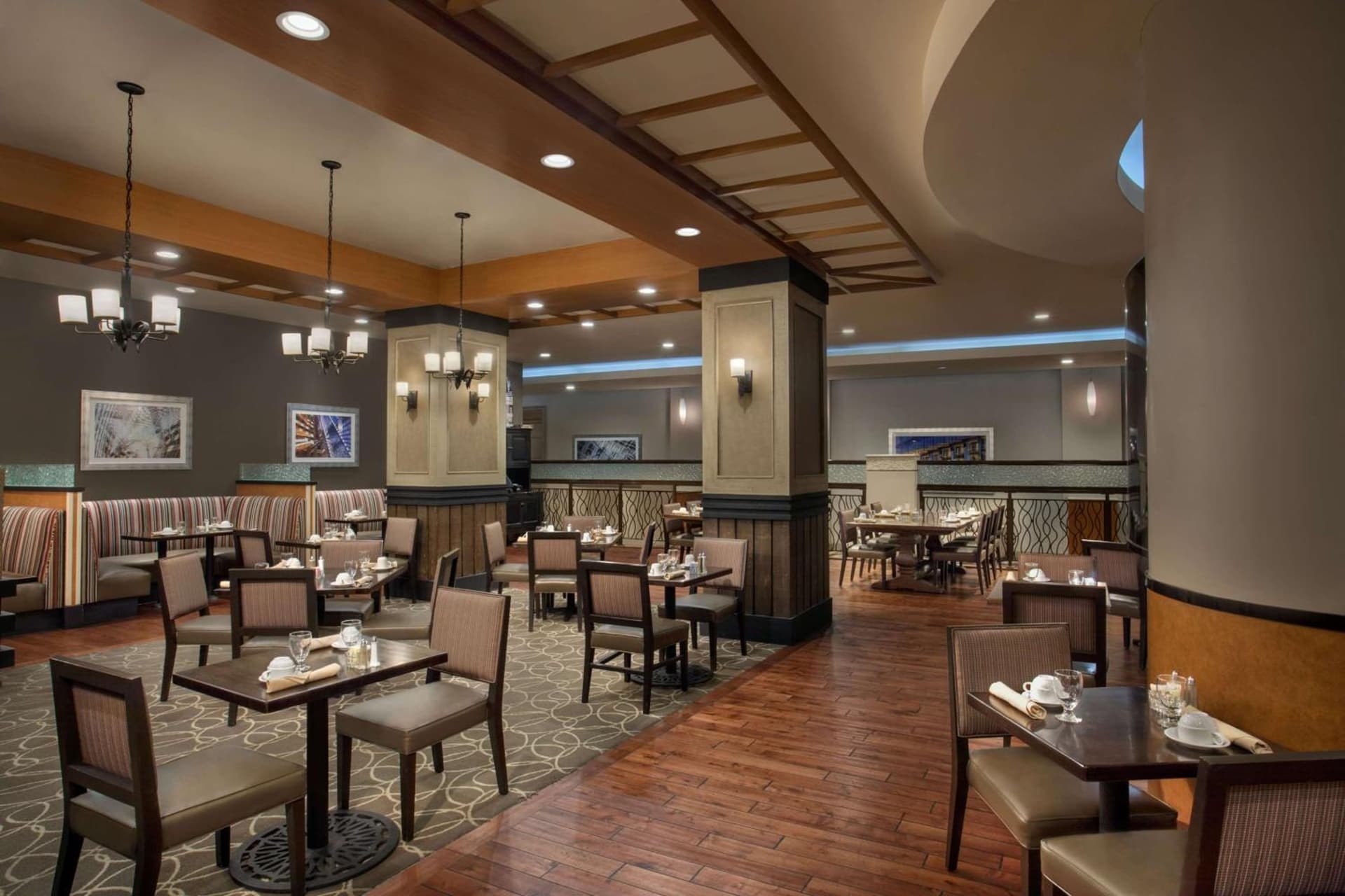 DoubleTree by Hilton Los Angeles Norwalk gallery photo in Norwalk, CA — image 14