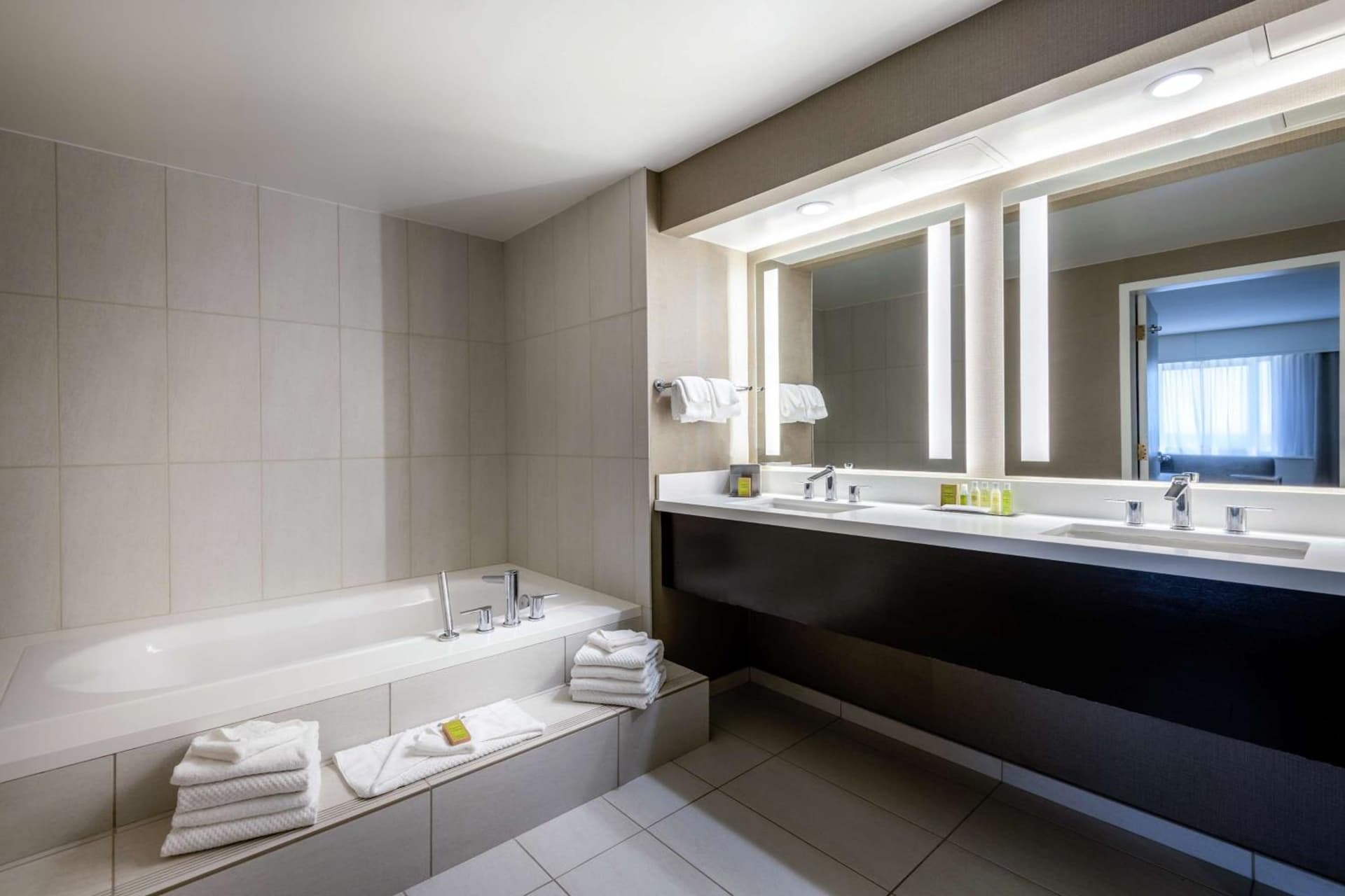 DoubleTree by Hilton Los Angeles Norwalk gallery photo in Norwalk, CA — image 46