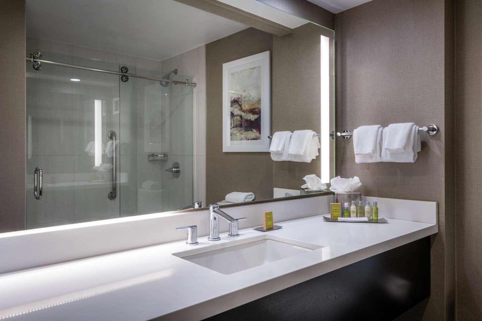 DoubleTree by Hilton Los Angeles Norwalk gallery photo in Norwalk, CA — image 4