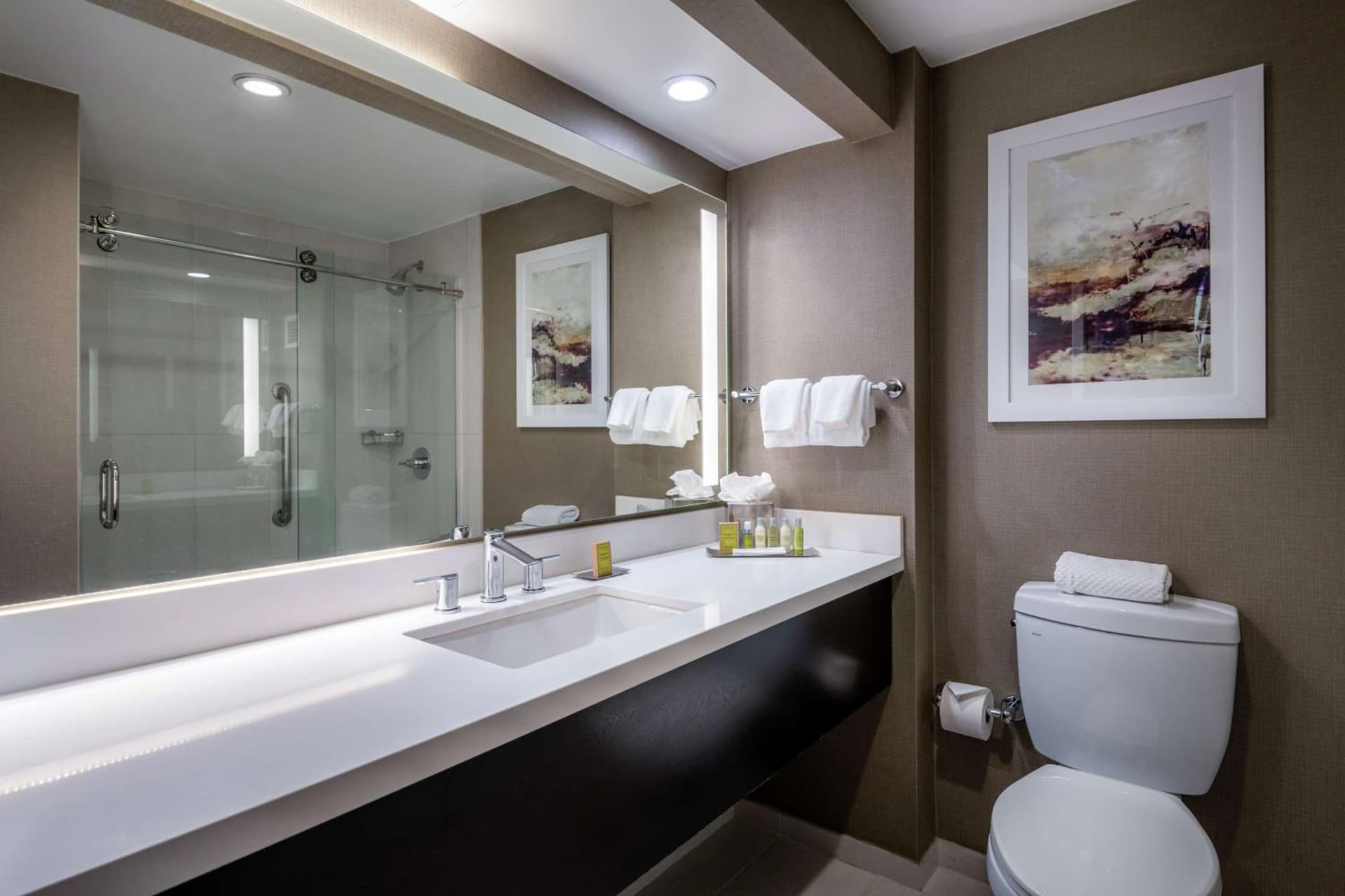 DoubleTree by Hilton Los Angeles Norwalk gallery photo in Norwalk, CA — image 5