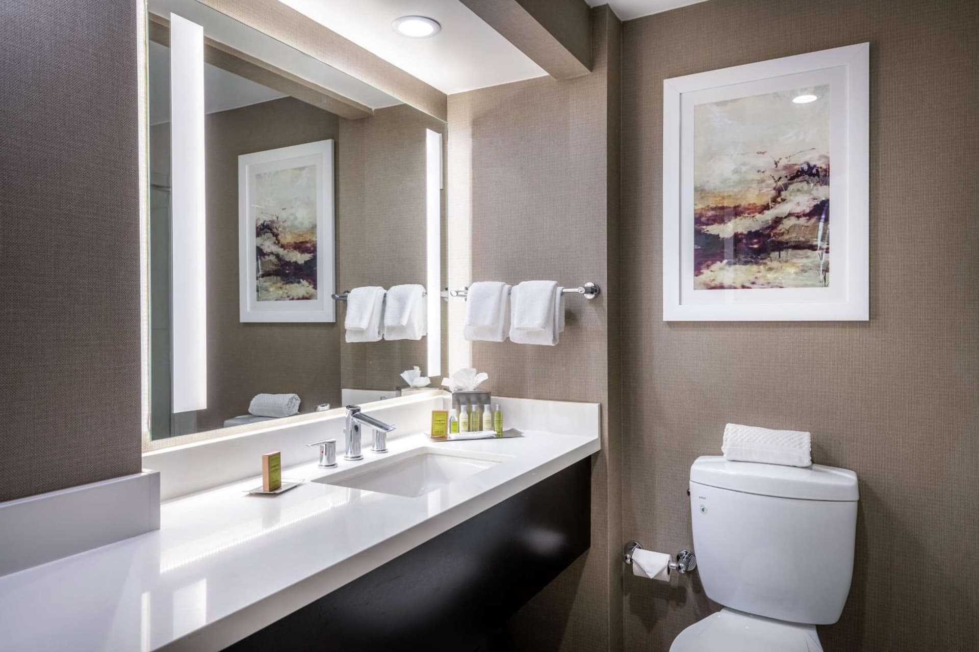 DoubleTree by Hilton Los Angeles Norwalk gallery photo in Norwalk, CA — image 65