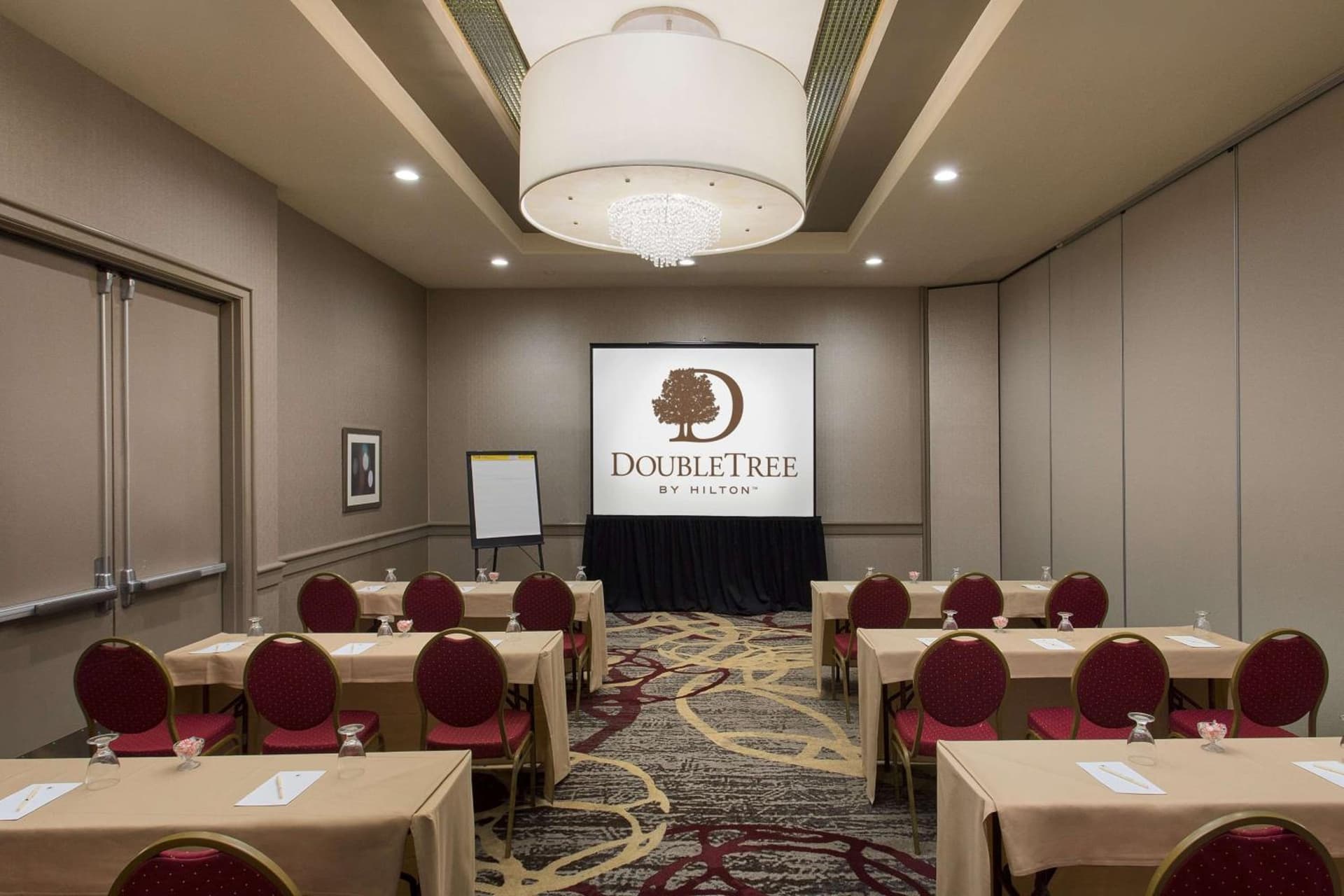 DoubleTree by Hilton Los Angeles Norwalk gallery photo in Norwalk, CA — image 12