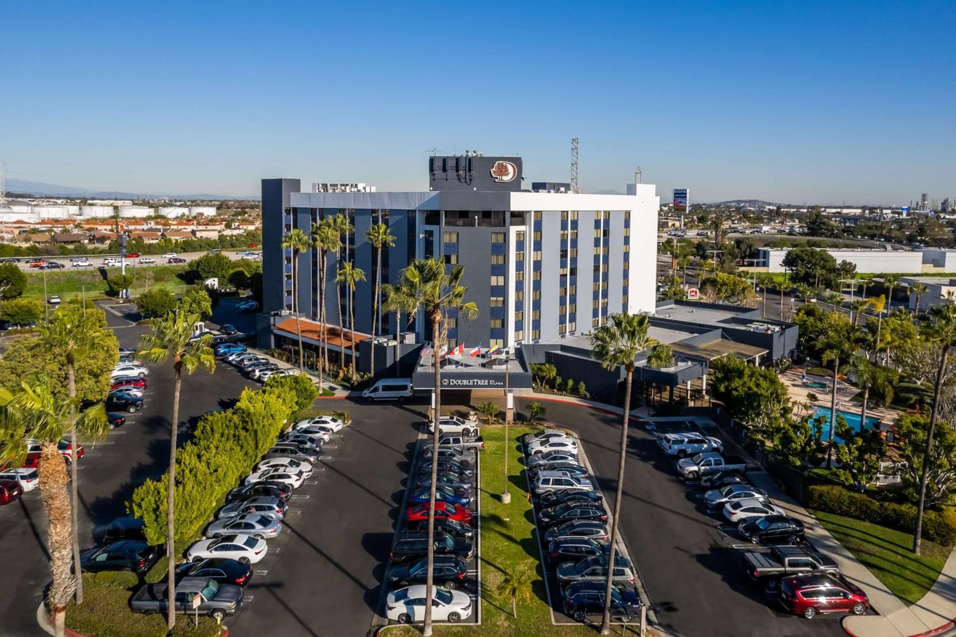DoubleTree by Hilton Carson interior in Carson, CA — gallery photo 2