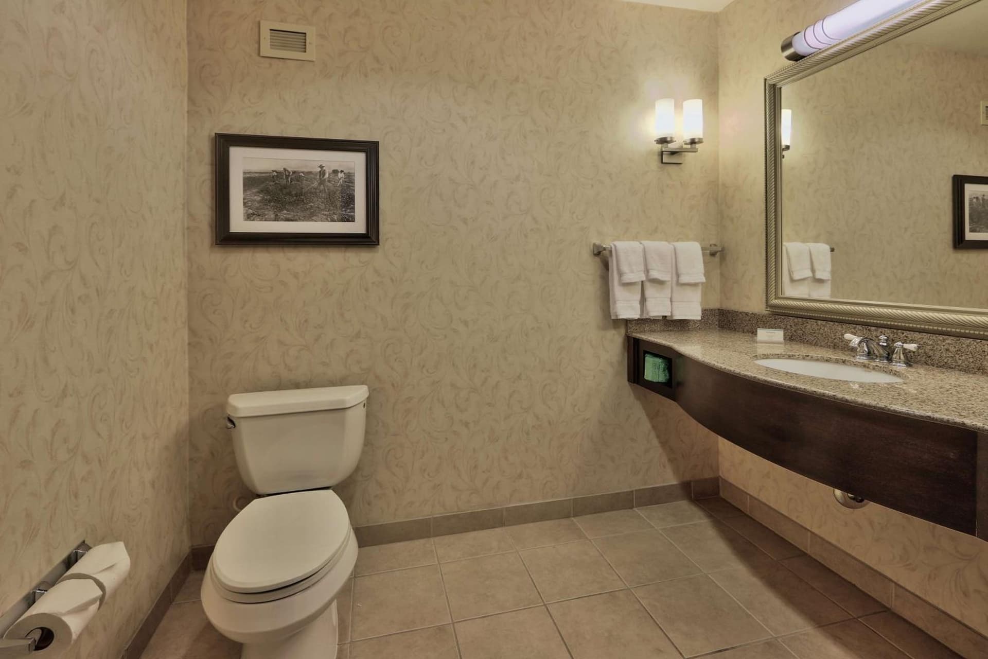 Hilton Garden Inn Las Cruces gallery photo in Las Cruces, NM — image 18