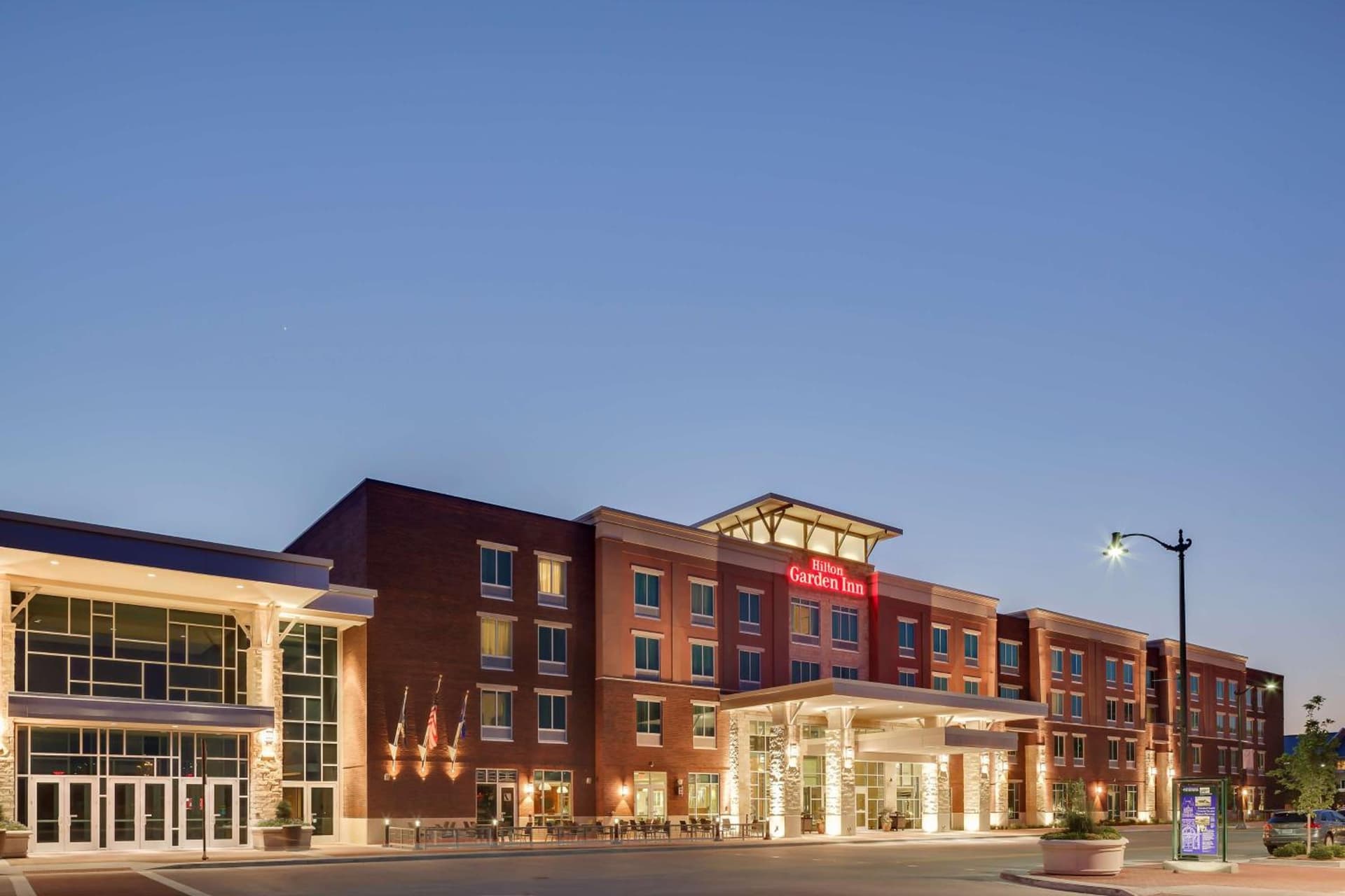 Hilton Garden Inn Manhattan Kansas featured exterior or lobby in Manhattan, KS — similar hotel