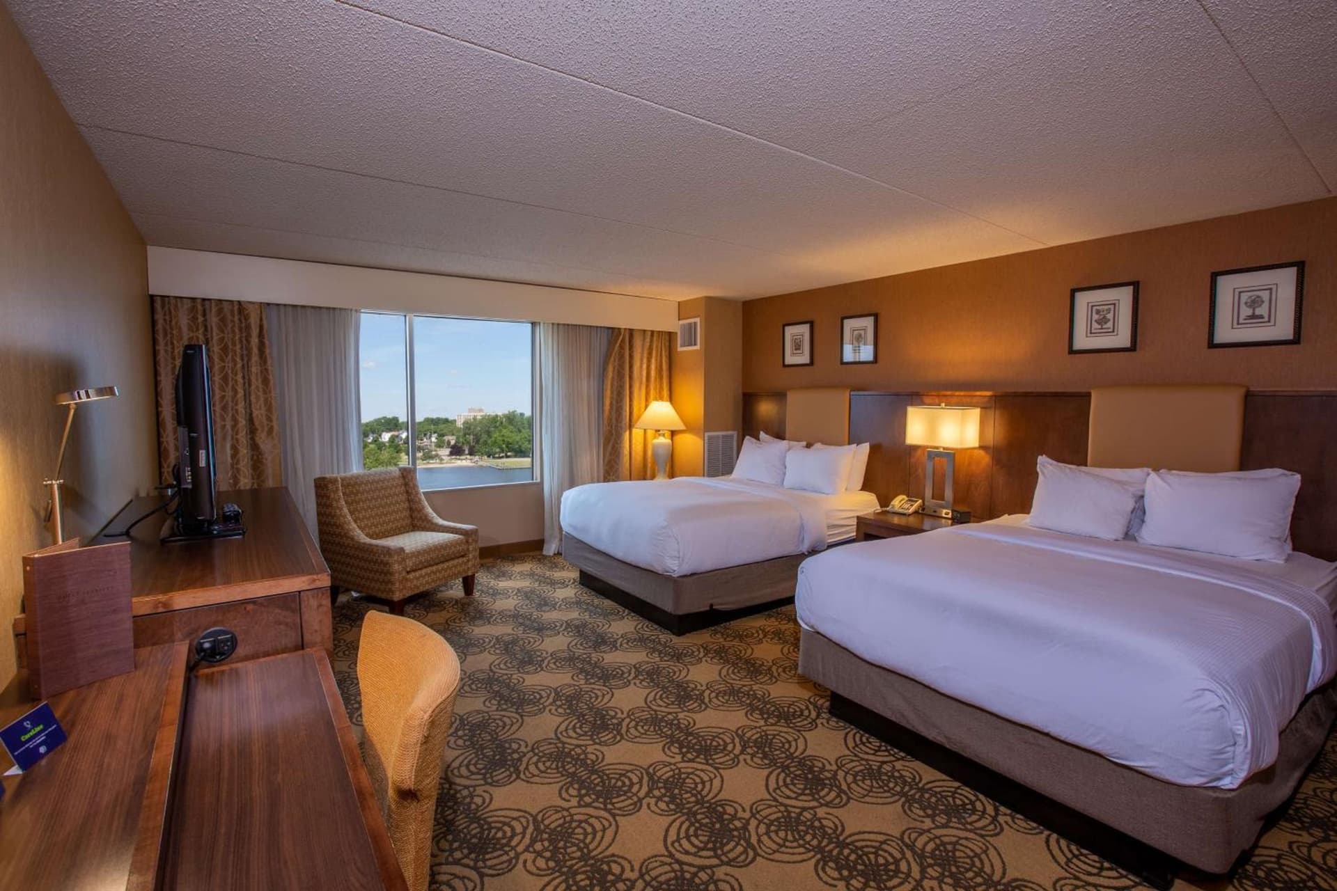 DoubleTree by Hilton Bay City - Riverfront gallery photo in Bay City, MI — image 45