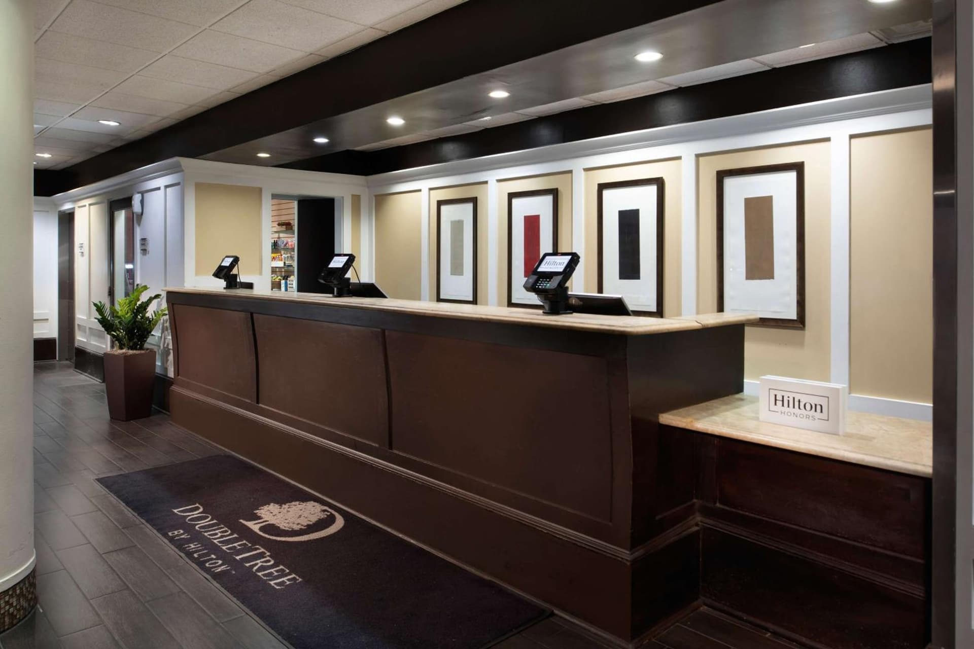 DoubleTree by Hilton Memphis Downtown property views in Memphis, TN — gallery photo 3