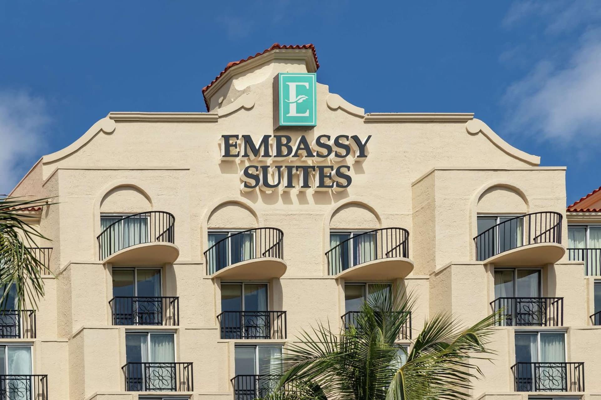 Embassy Suites by Hilton Miami International Airport property views in Miami, FL — gallery photo 3
